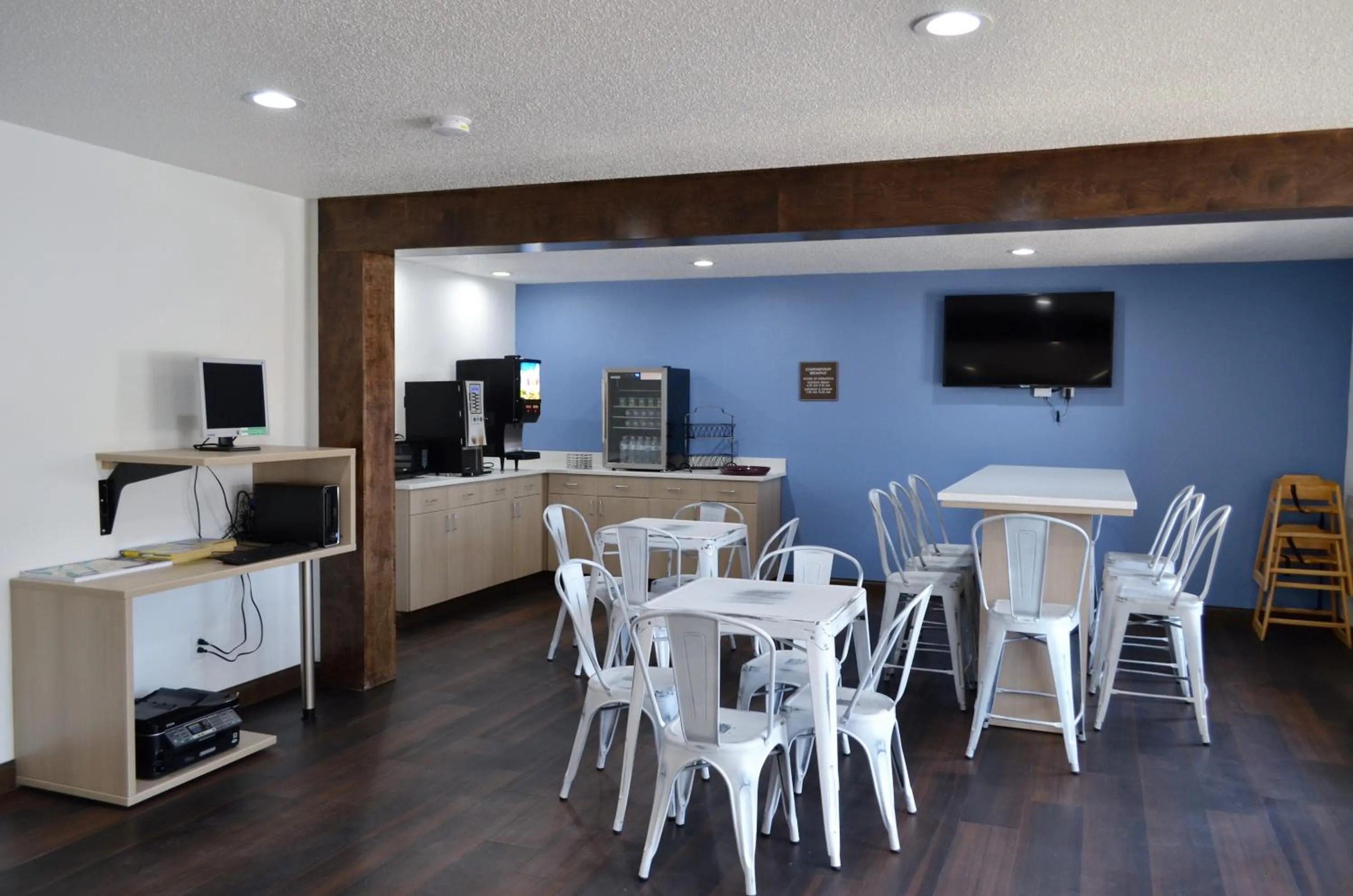 Breakfast in Athena Inn Chattanooga