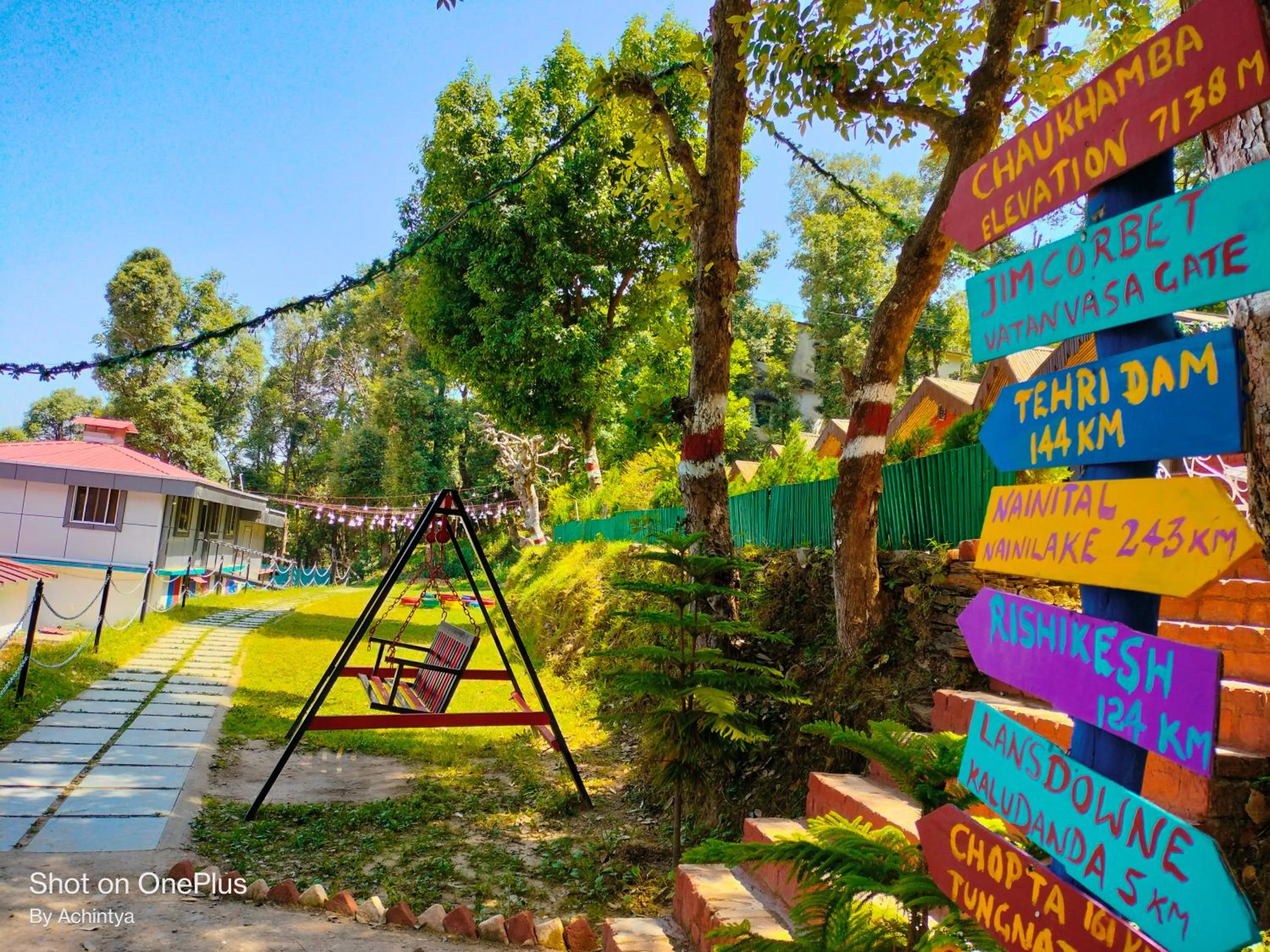 Restaurant/places to eat in Windsor Cottages