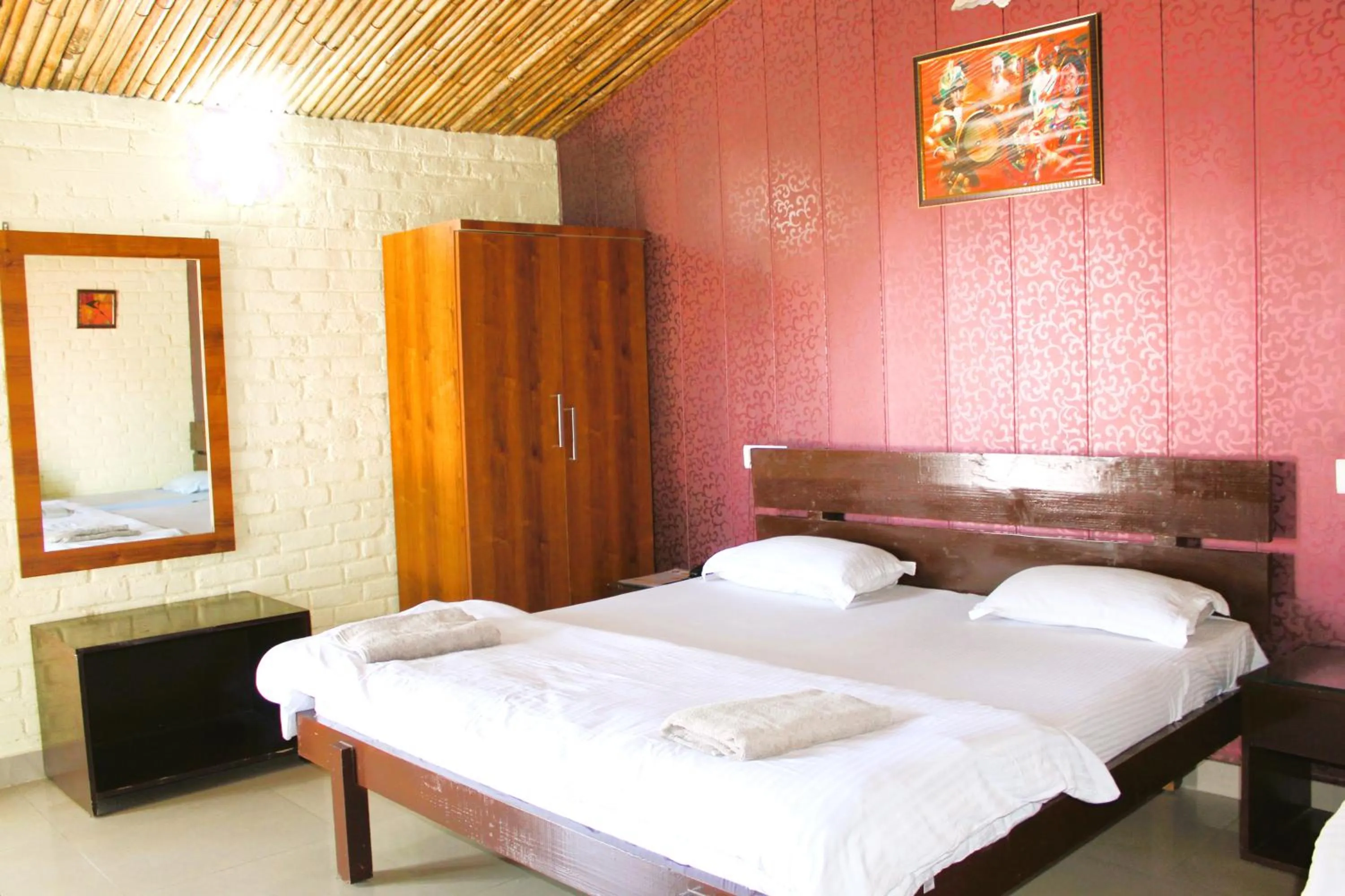 Bed in Windsor Cottages