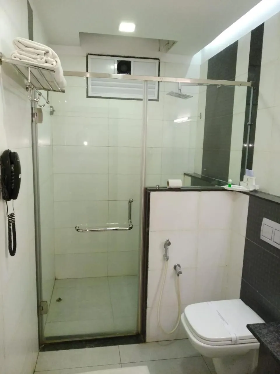 Hotel Merlin International