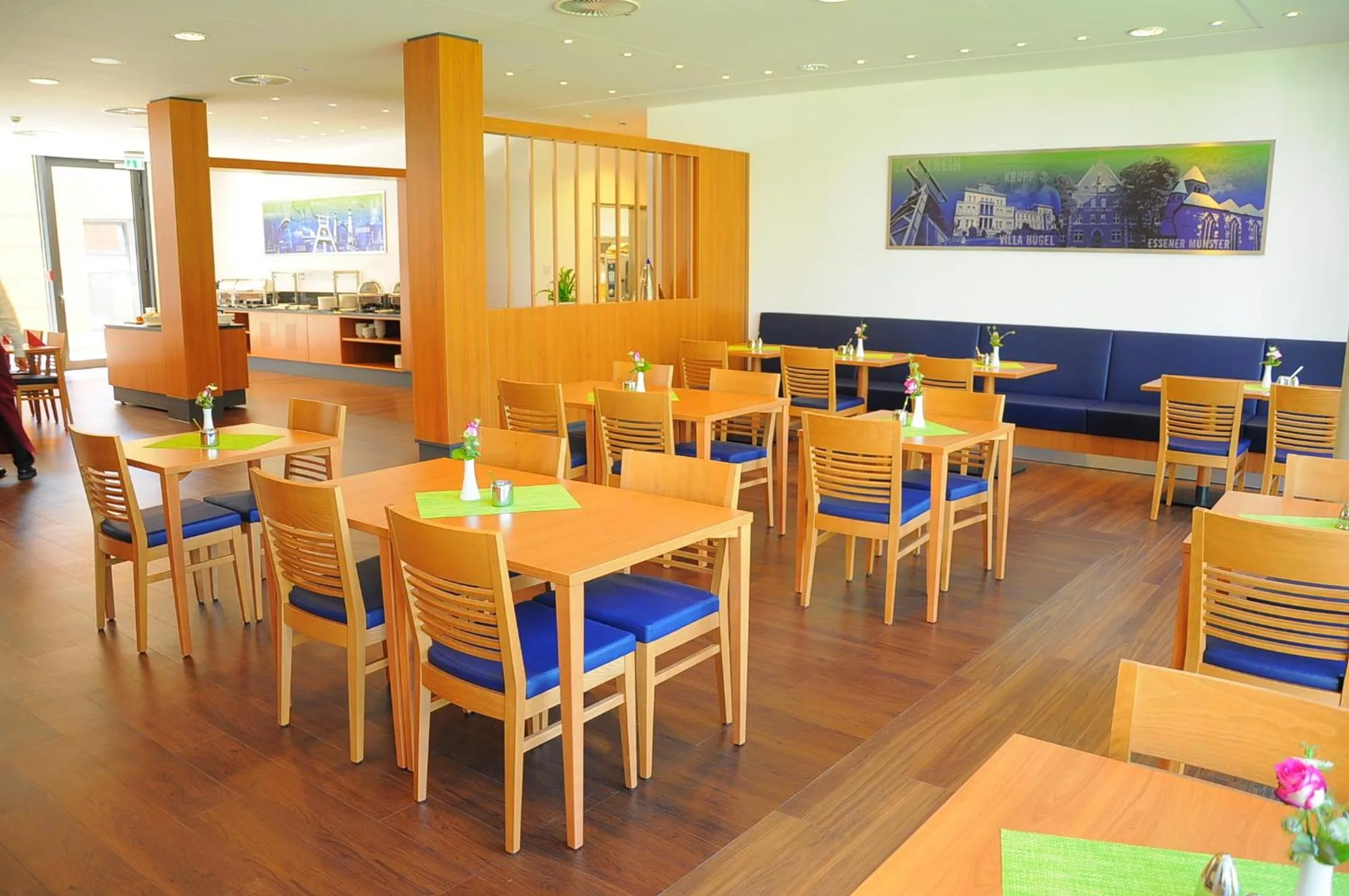 Restaurant/places to eat in Hotel Franz