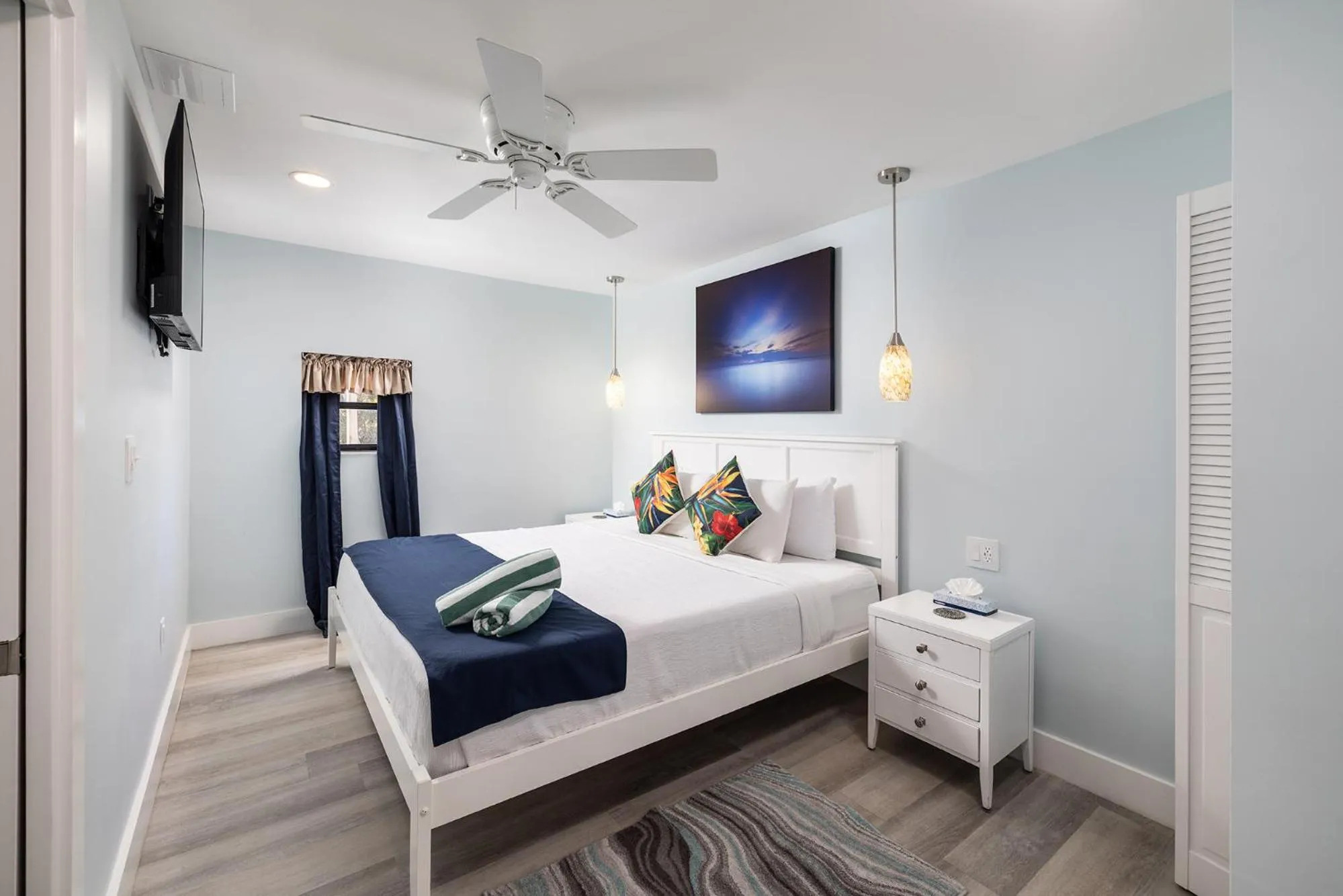 Bed in Rock Reef Resort