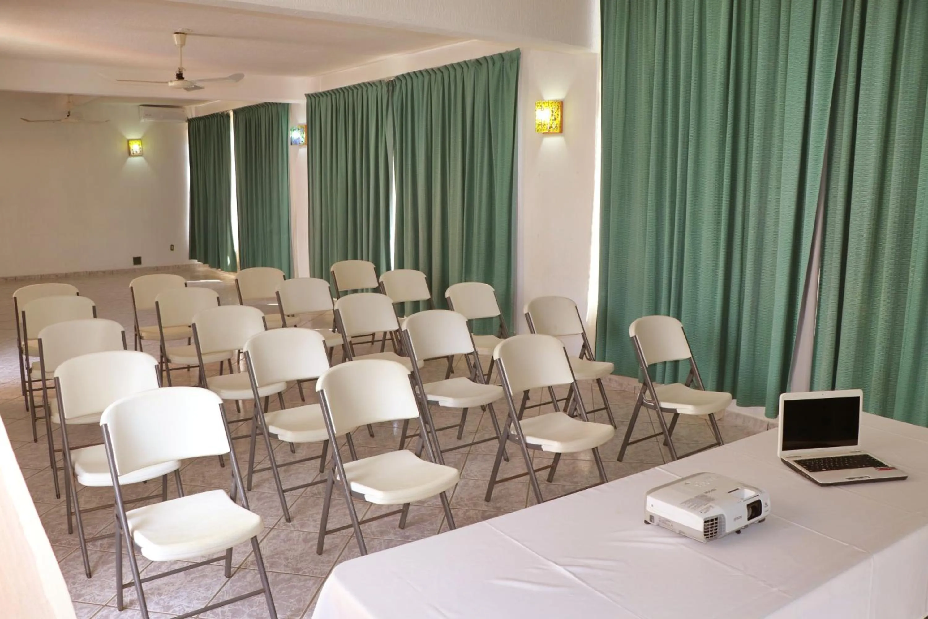 Meeting/conference room in Surf Olas Altas