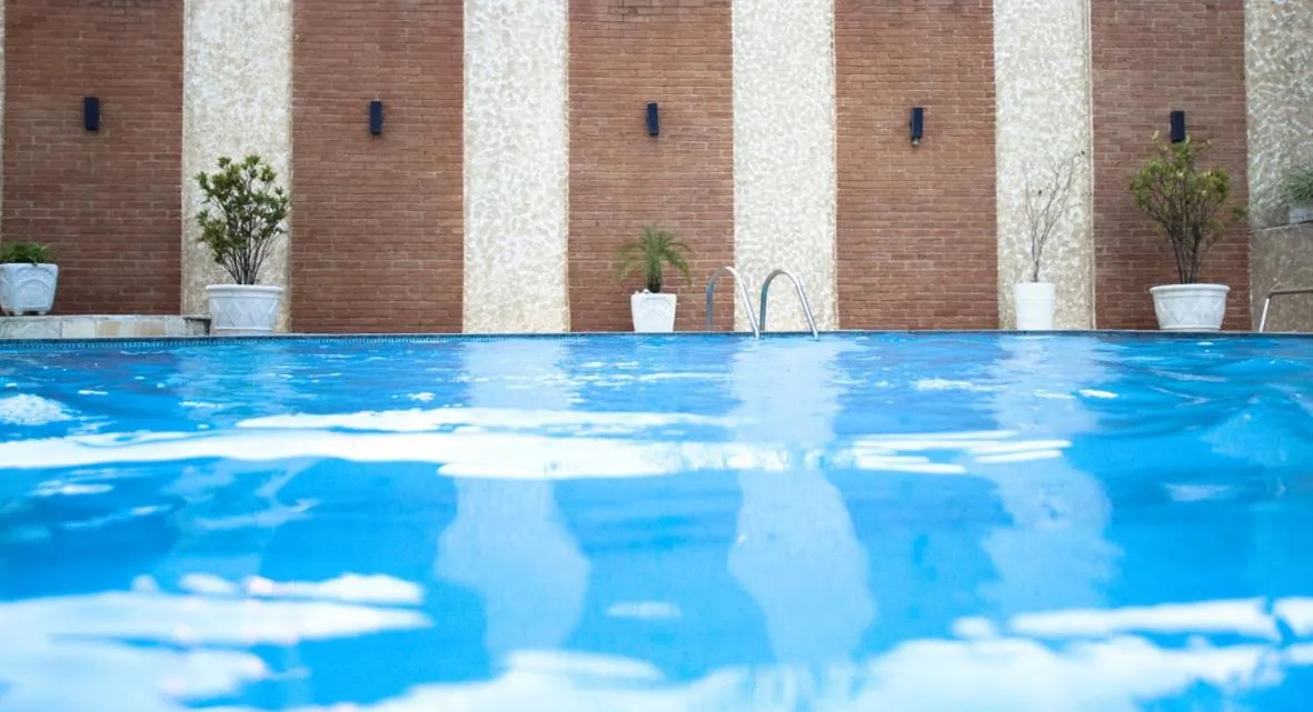 Swimming pool in Hotel Brisa Rio