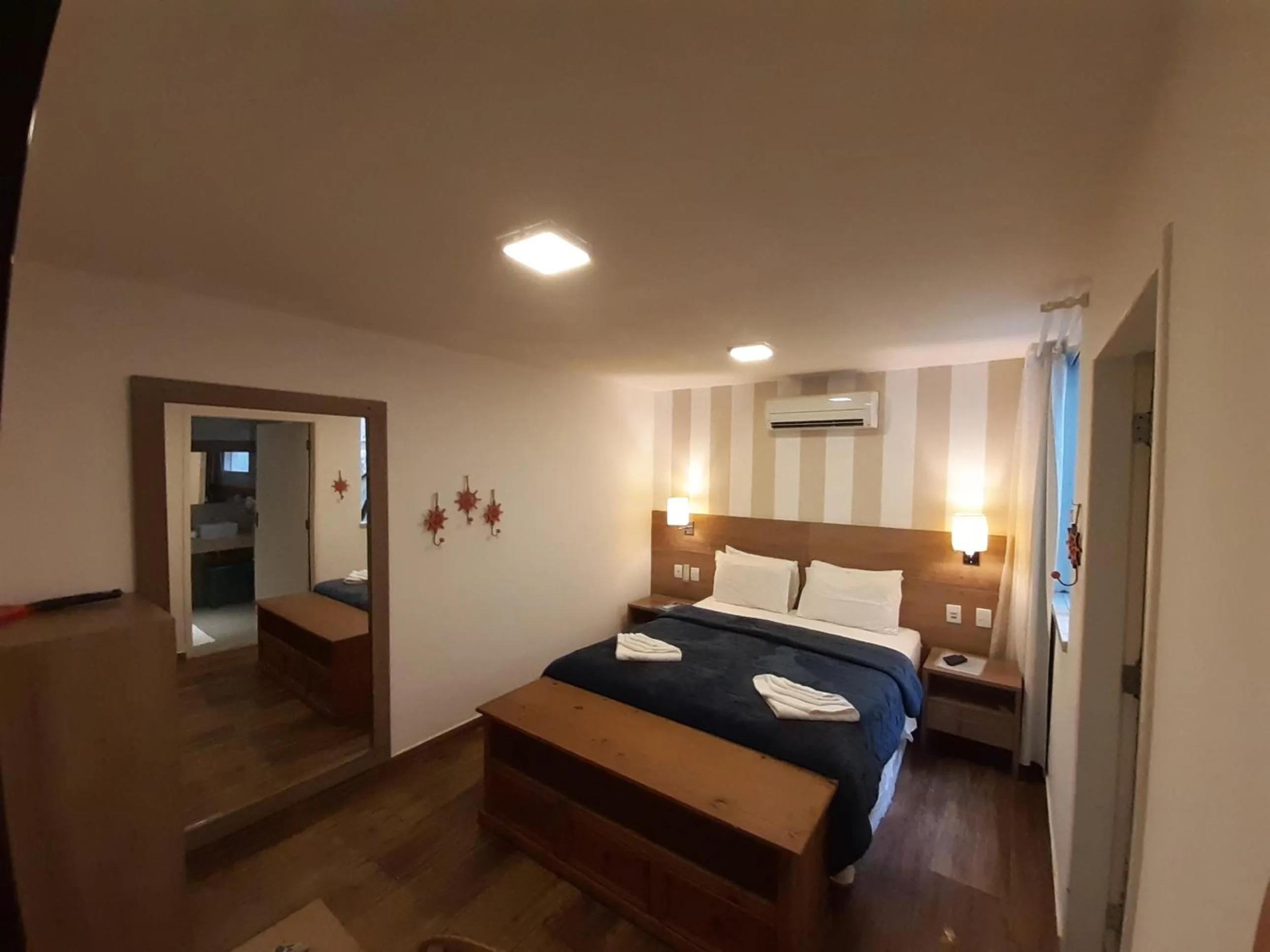 Photo of the whole room, Bed in Pousada da Prainha