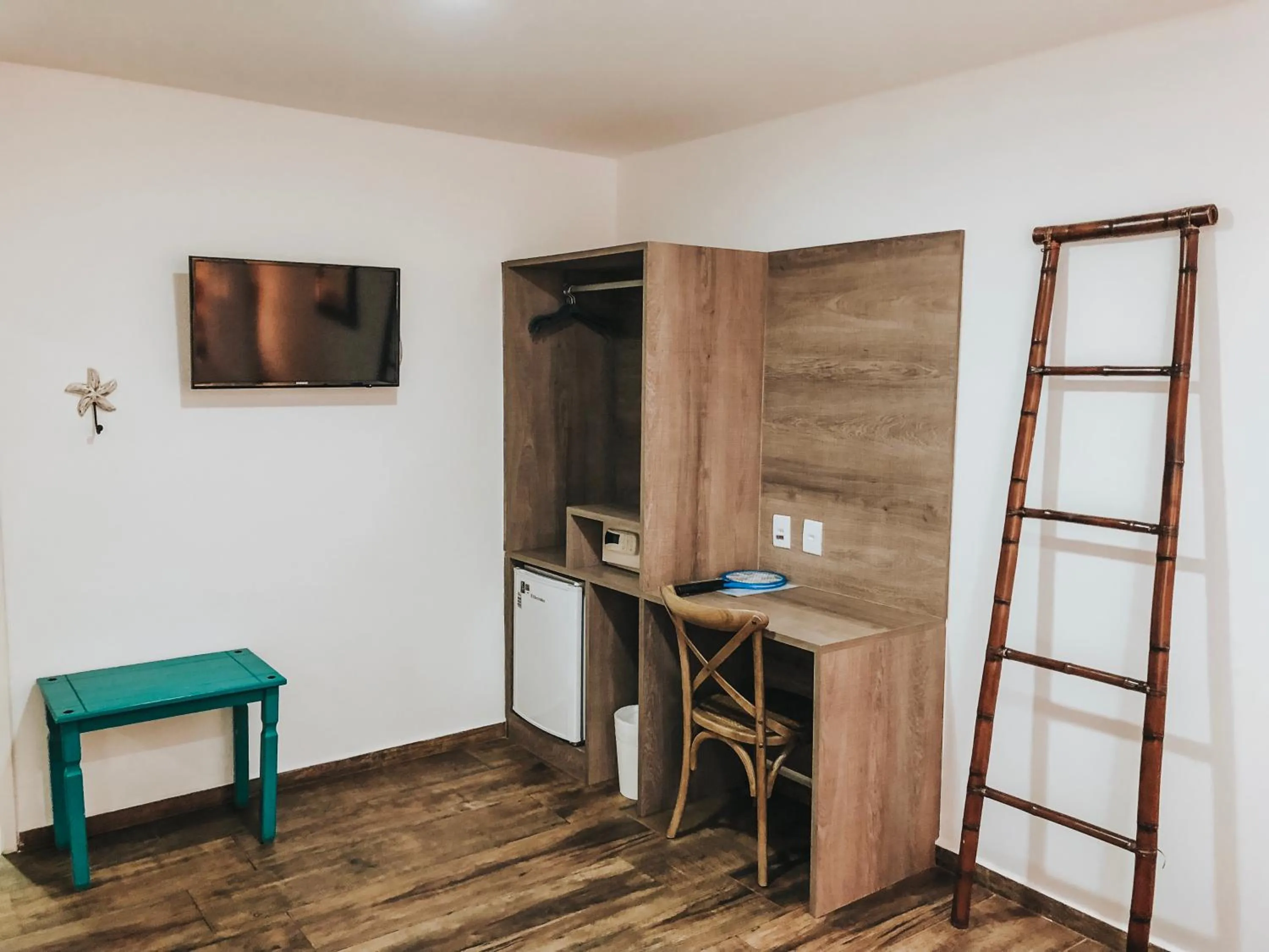 TV and multimedia in Pousada da Prainha