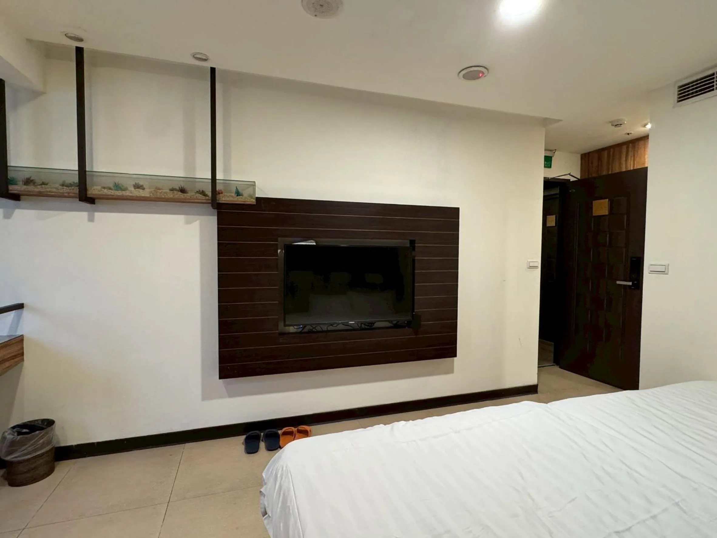 Photo of the whole room, Bed in Greeninn Hotel