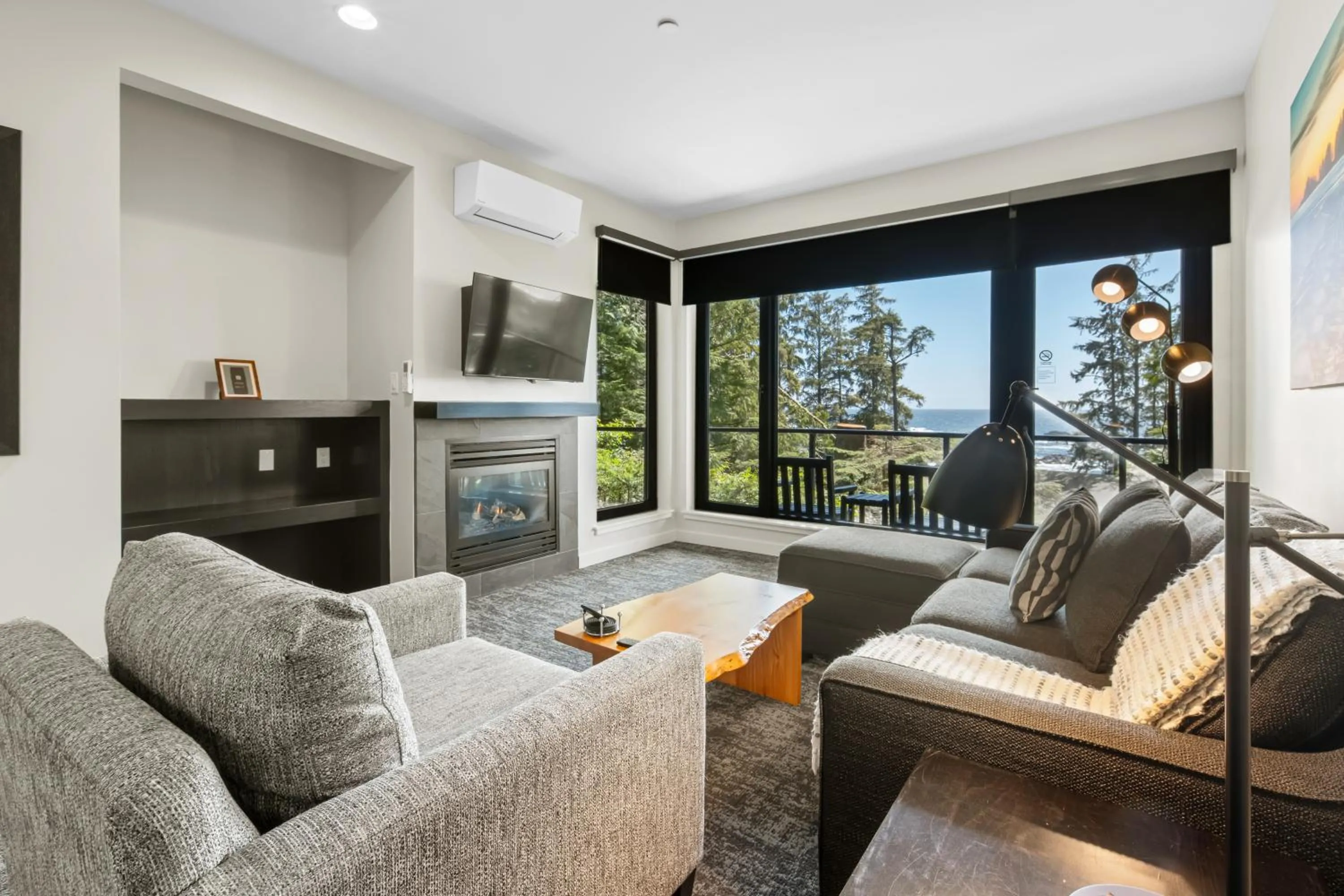 Black Rock Oceanfront Resort