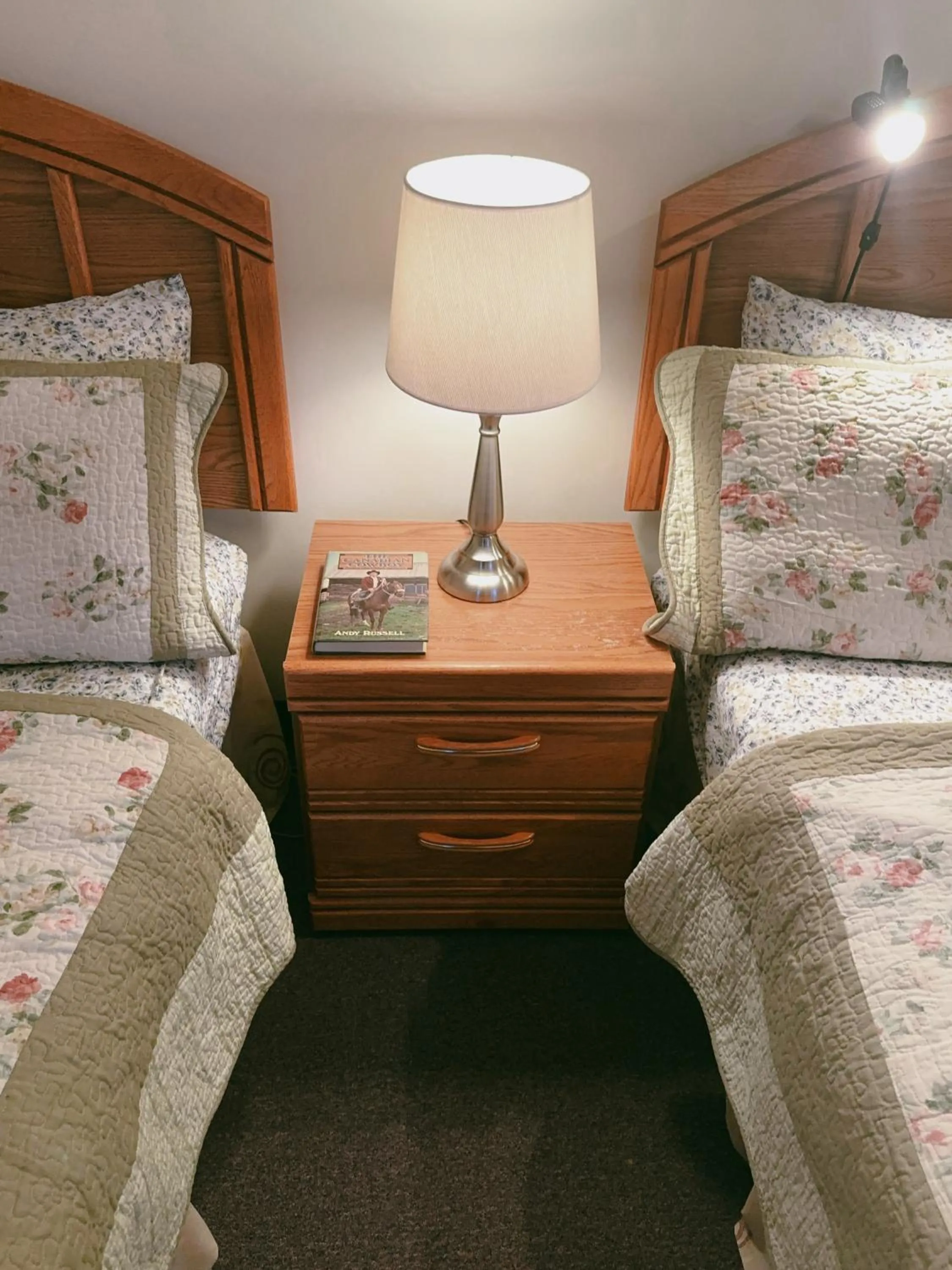 Bed in Alpine Meadows Lodge