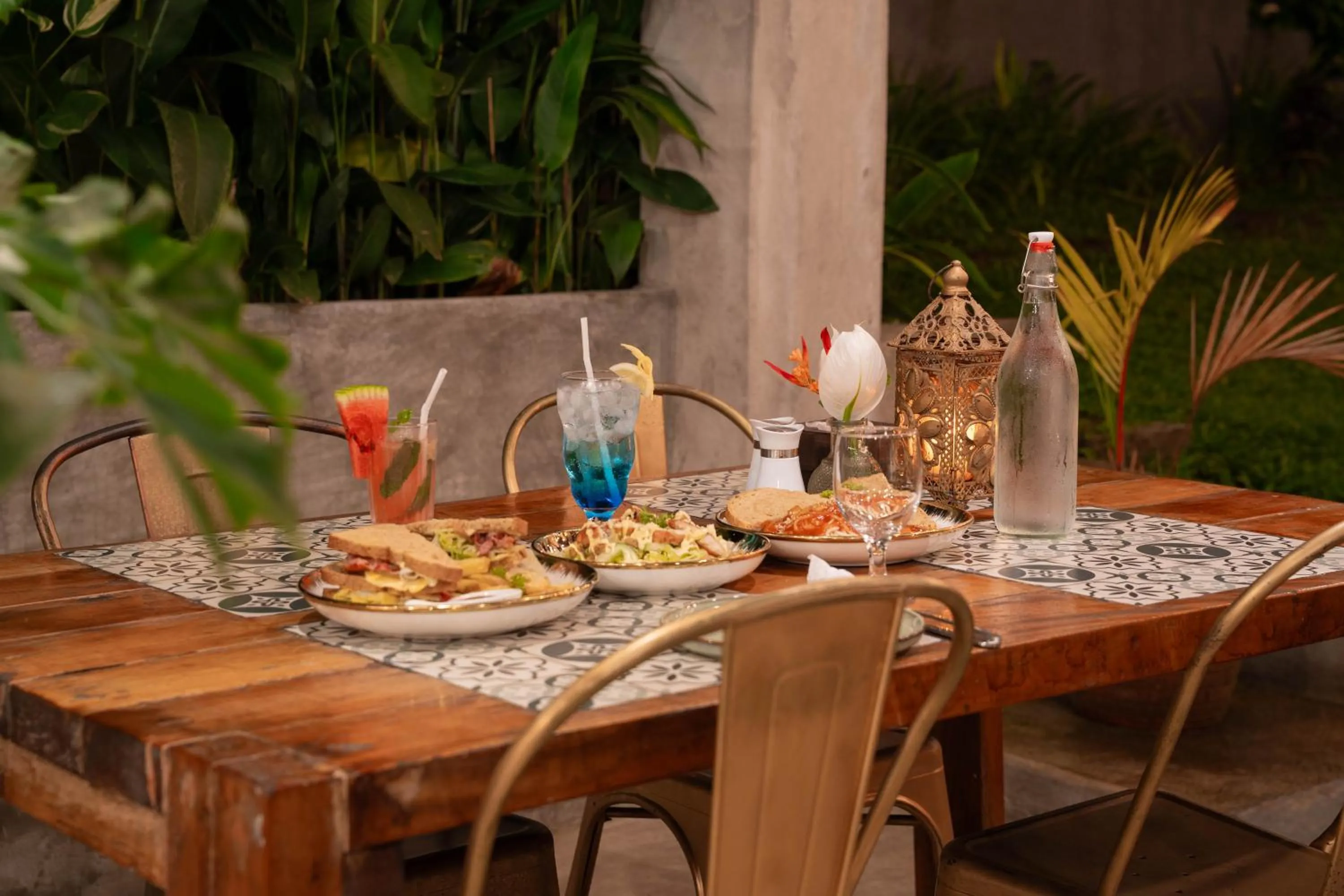 Restaurant/places to eat in Bintana sa Paraiso Binunsaran