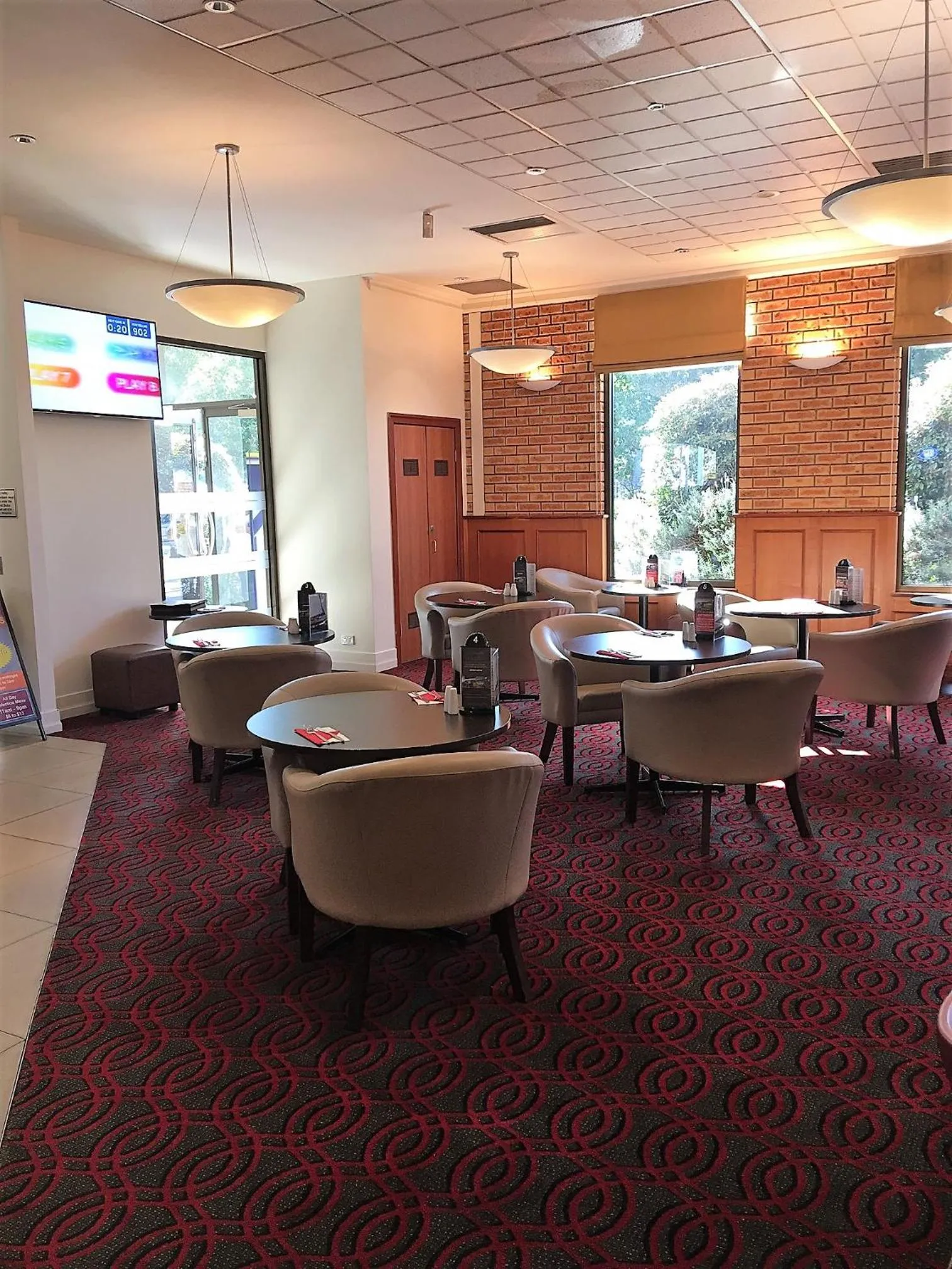 Restaurant/places to eat in Club Laverton