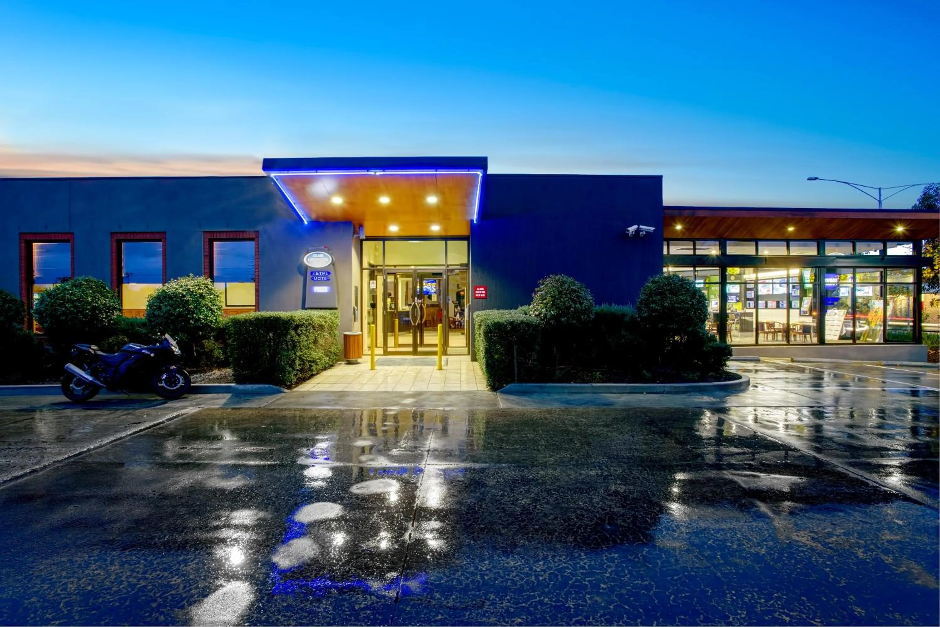 Autumn in Club Laverton