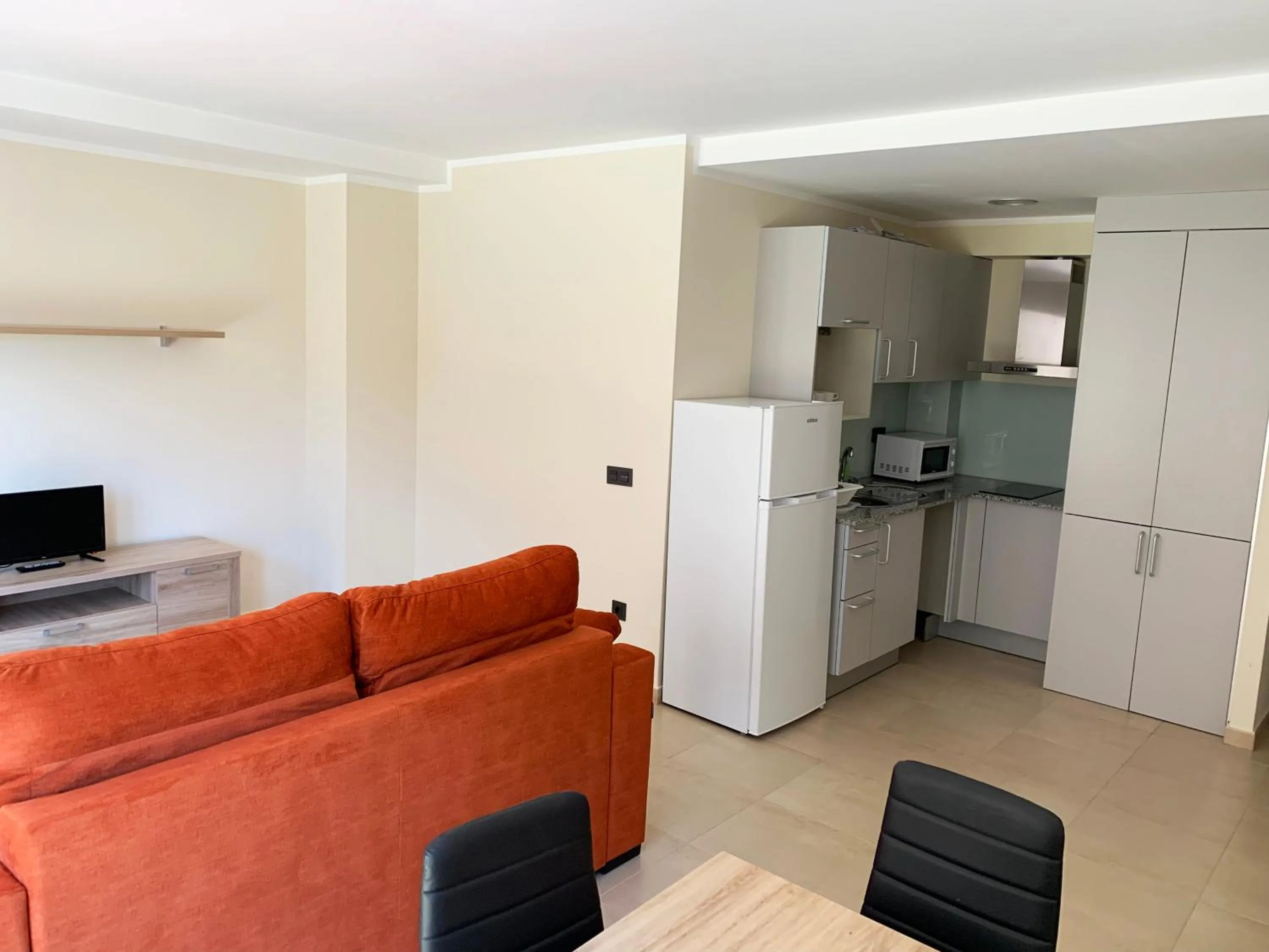 Kitchen or kitchenette in Apartamentos Llorts Ordino 3000