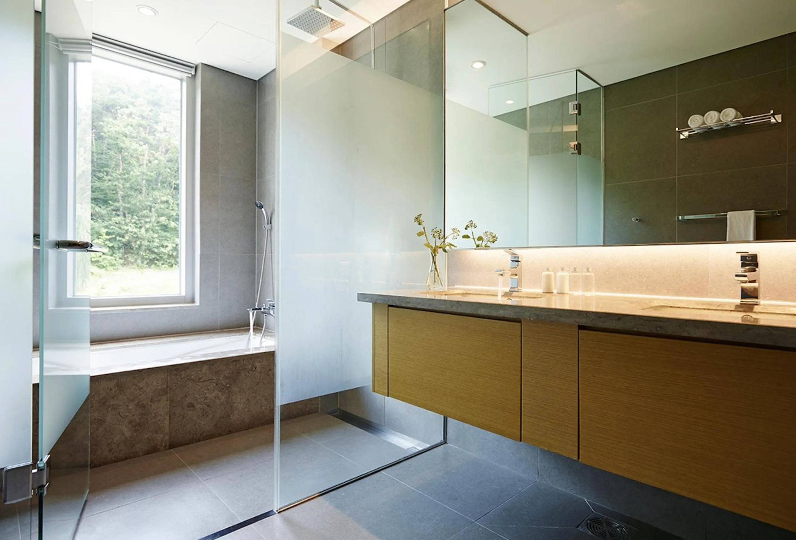 Bathroom in The Suites Hotel Namwon