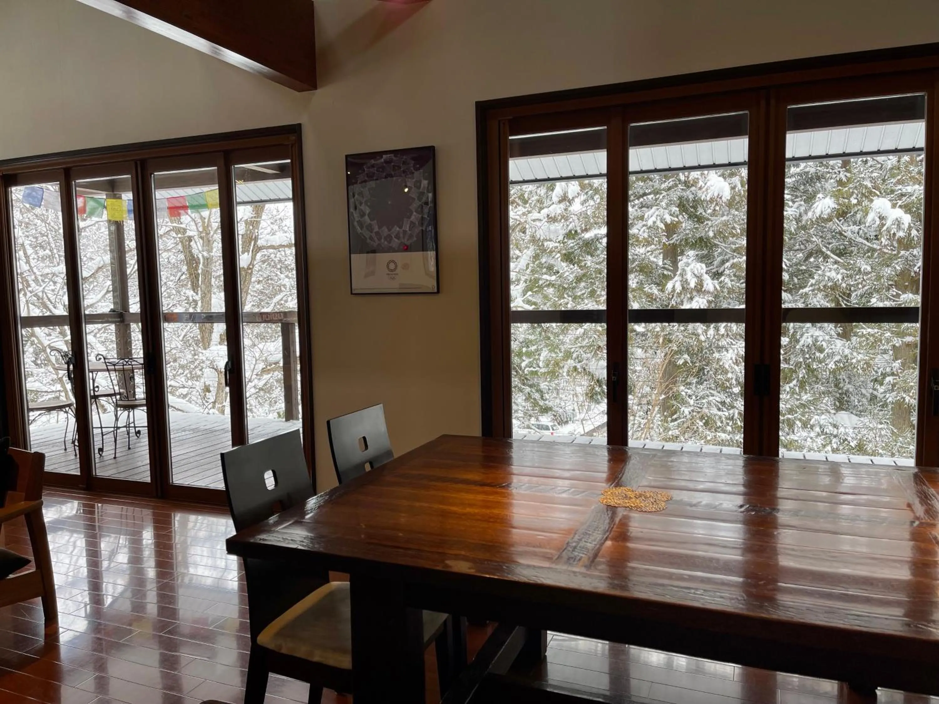 Winter in Bears Den Mountain Lodge