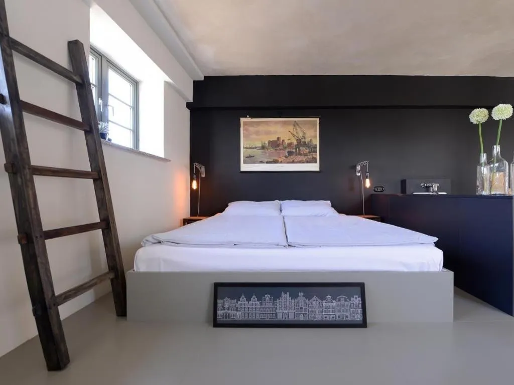 Bed in Ohlerich Speicher App_ 17