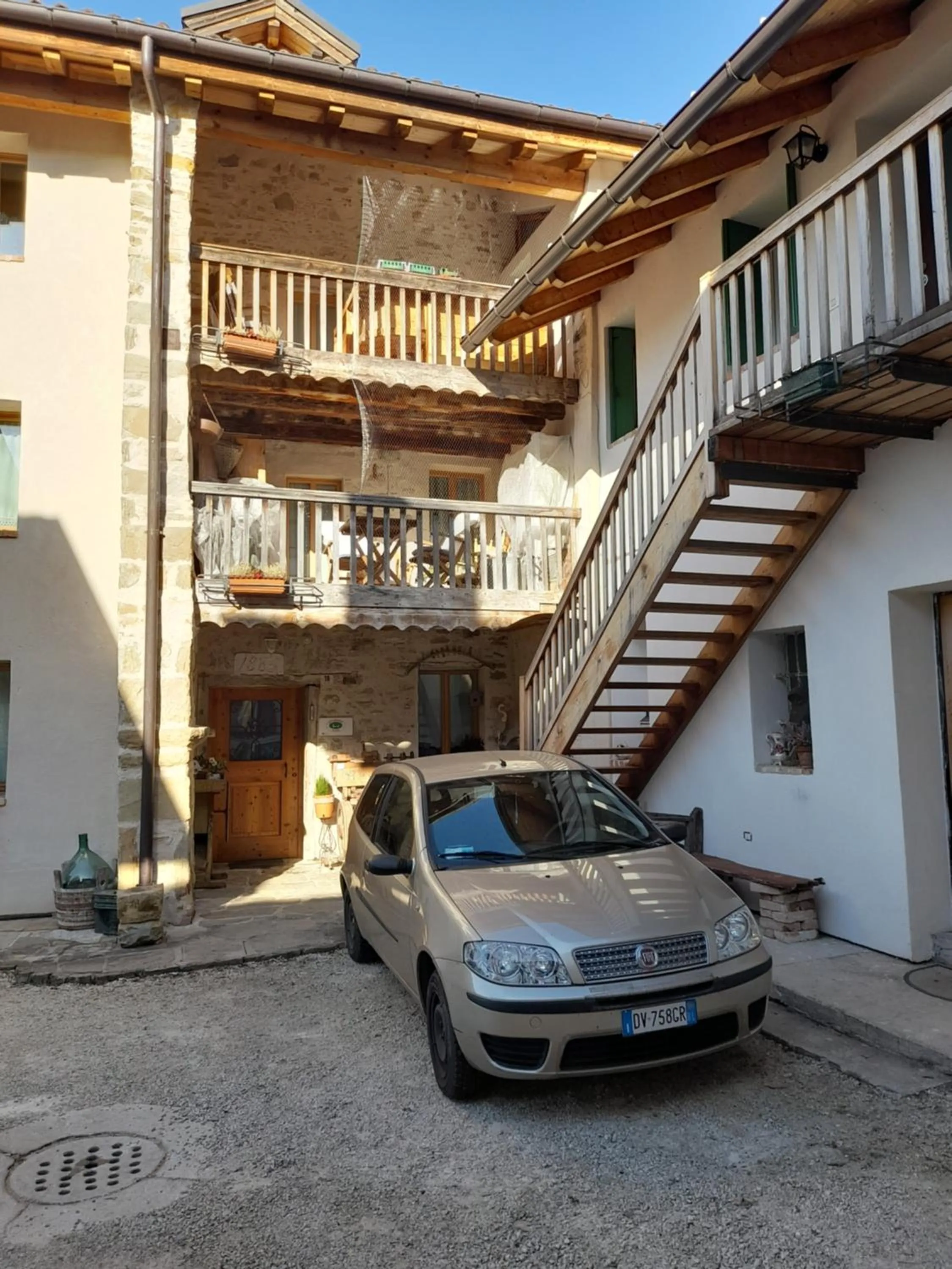 Property building in Casa 1885