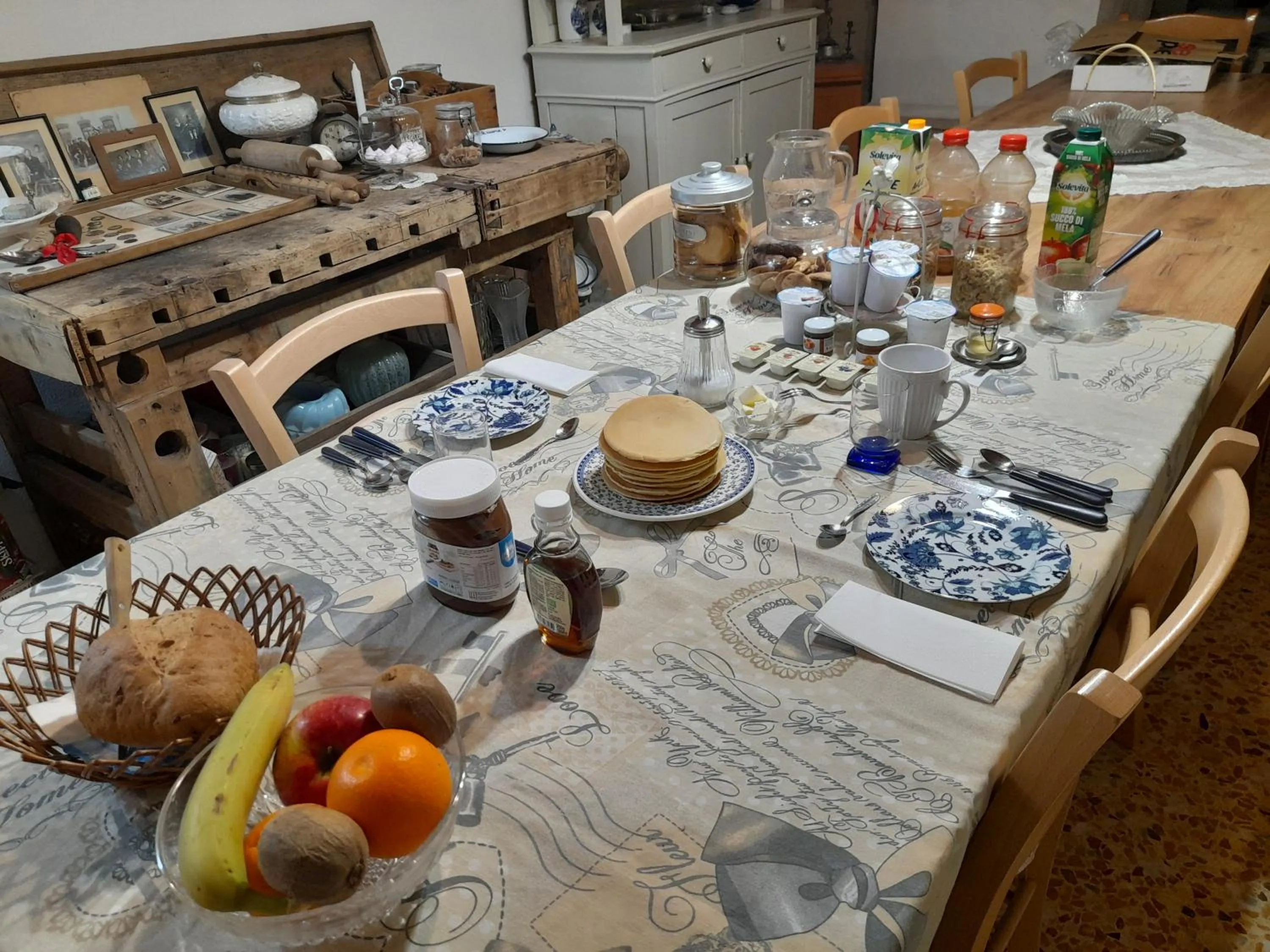 Breakfast in Casa 1885