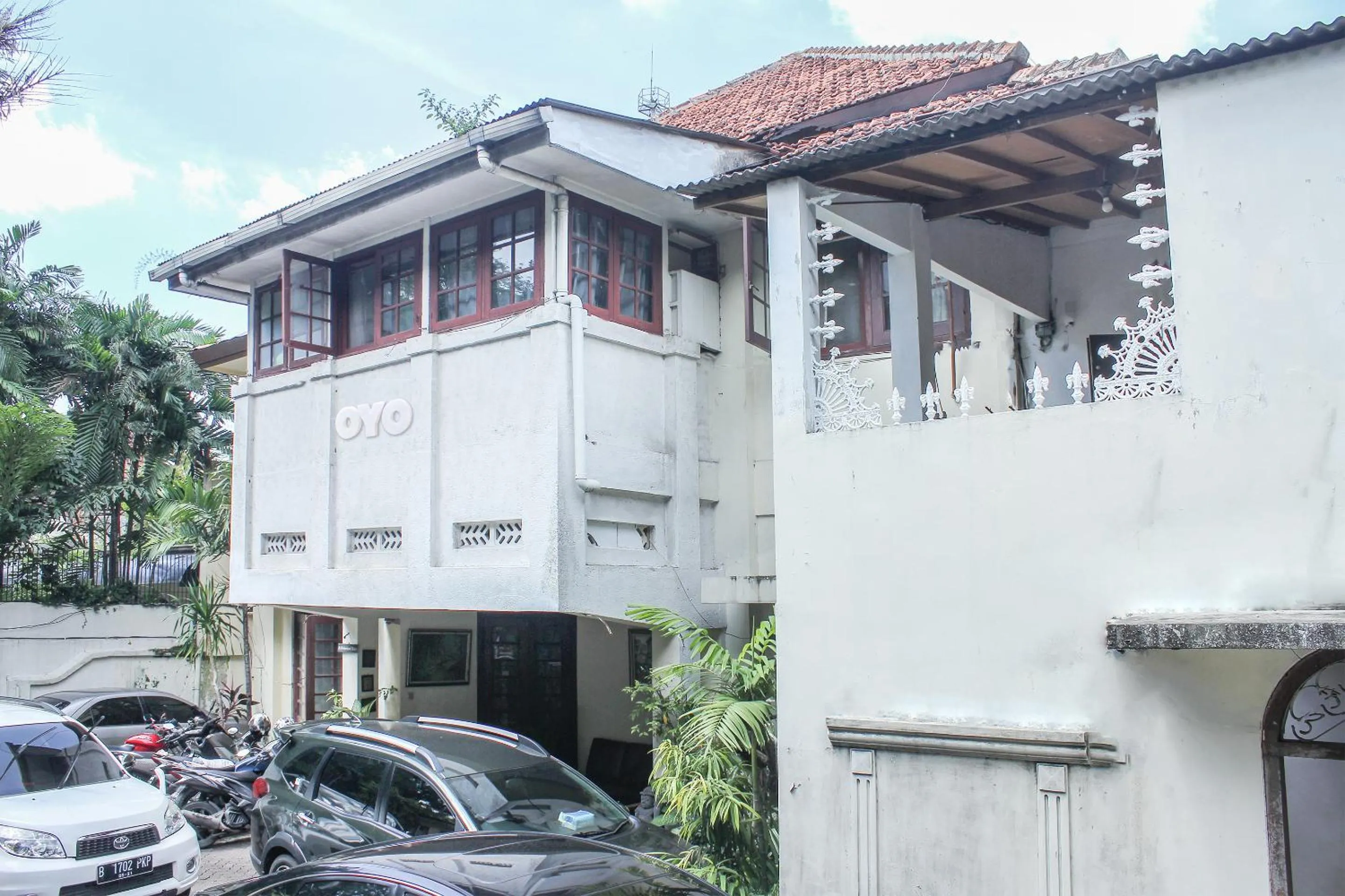 Facade/entrance, Property Building in OYO 146 Menteng Residence