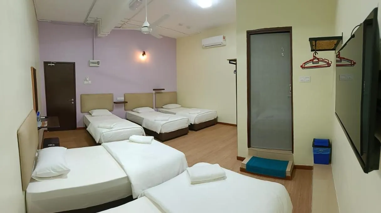 Bed in Hotel Bestari