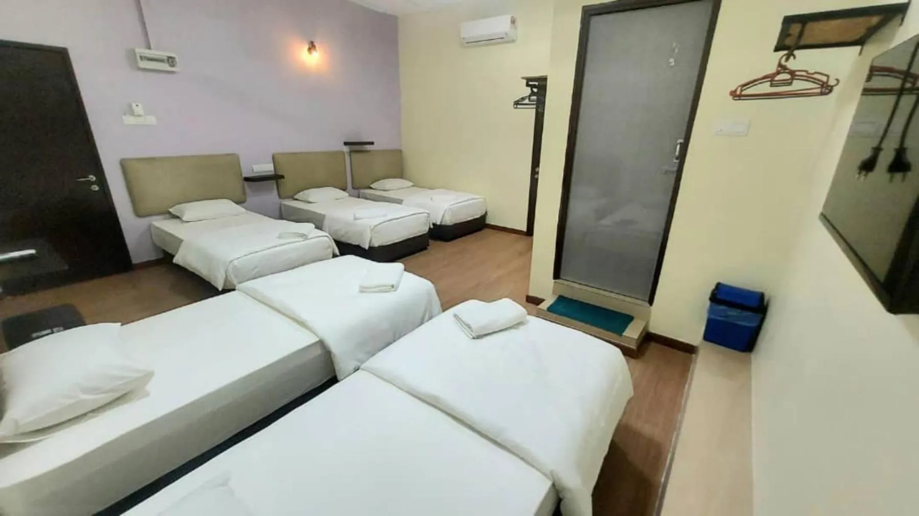 View (from property/room), Bed in Hotel Bestari