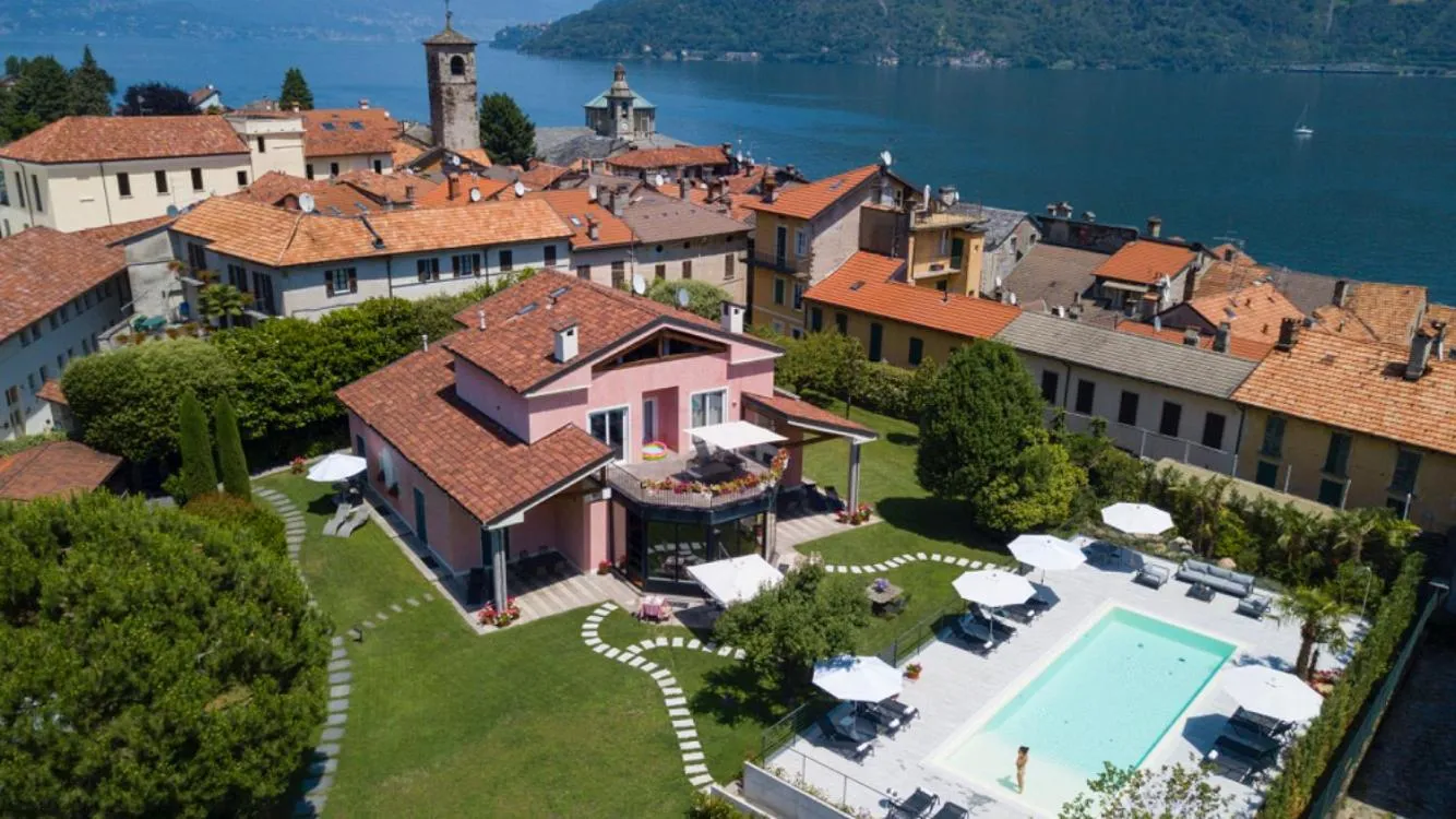 Villa Costantina with heated POOL
