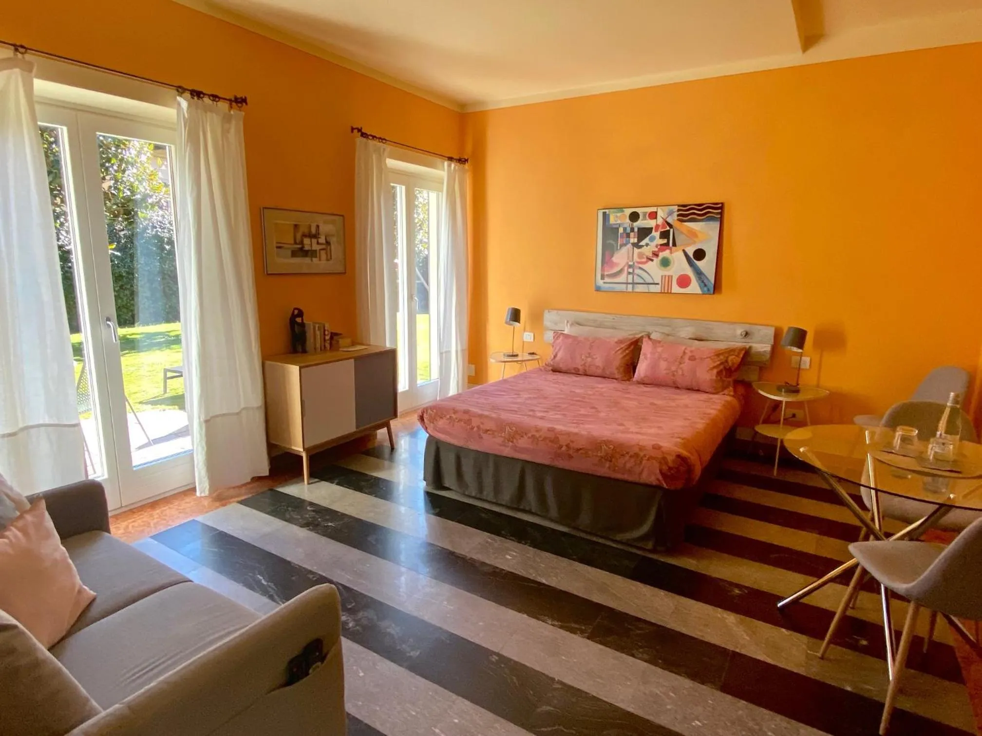 Bed in Villa Costantina with heated POOL