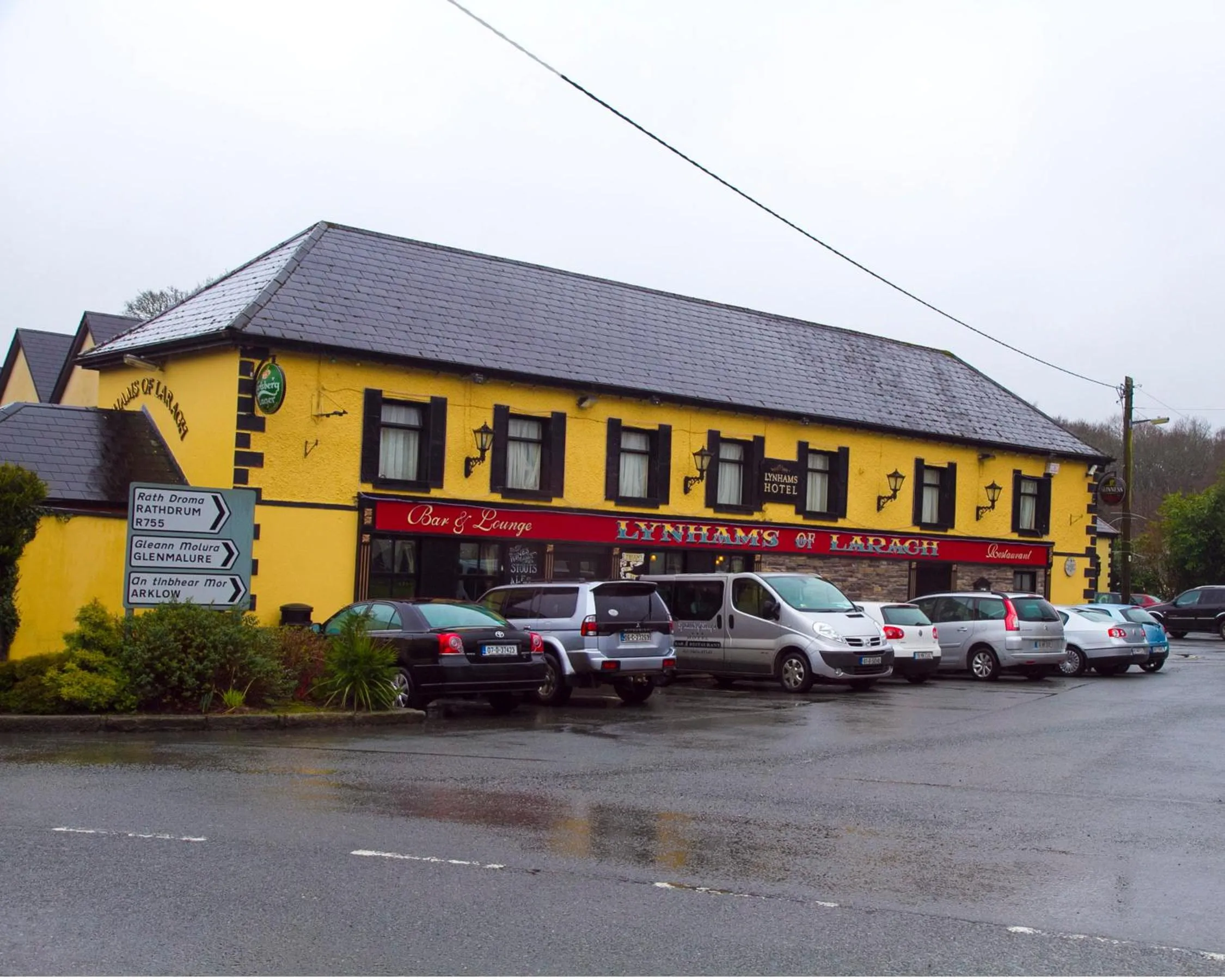 Property building in Lynhams Hotel