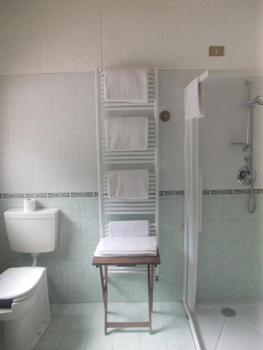 Bathroom in Hotel La Pigna