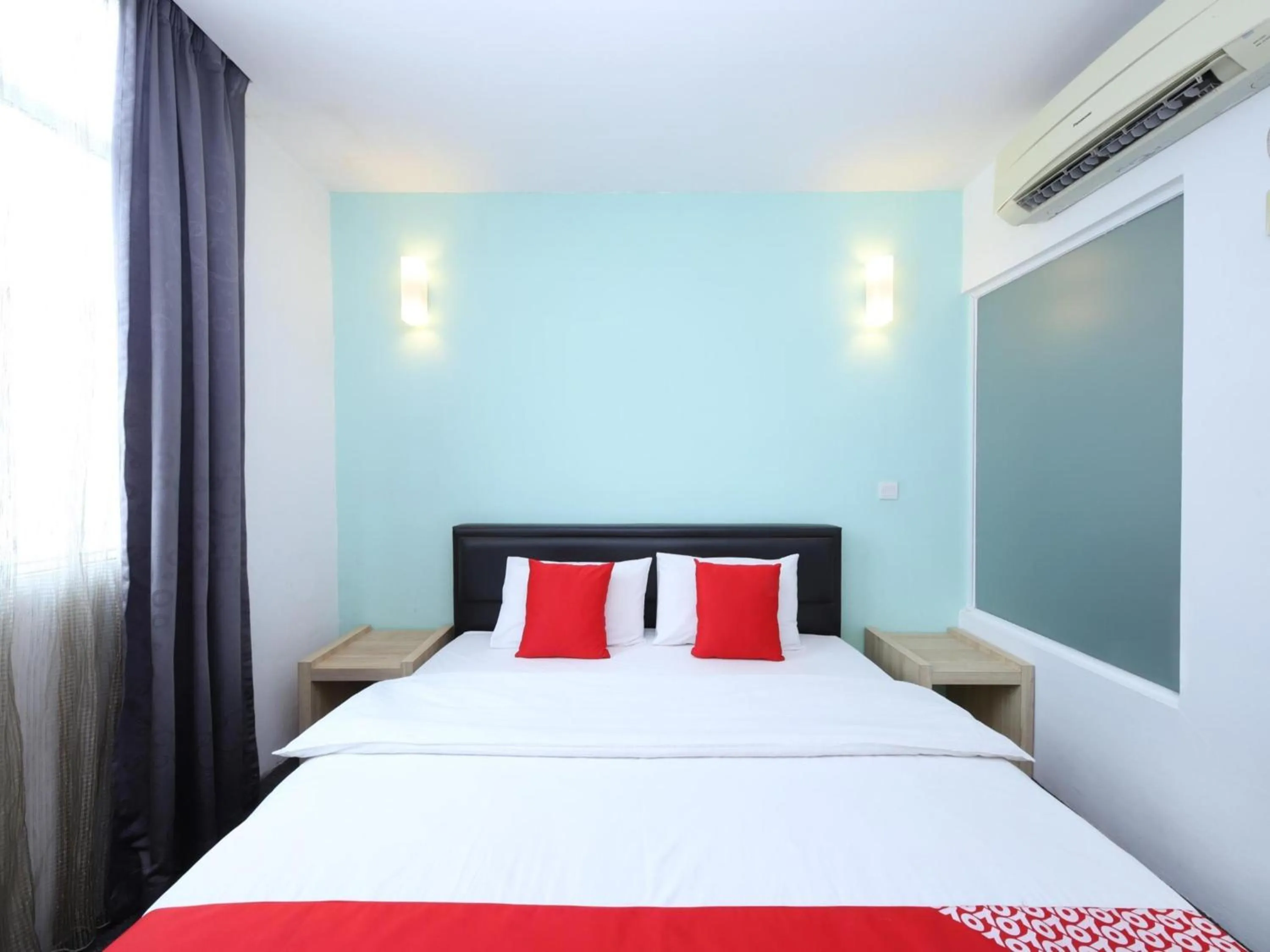 Photo of the whole room, Bed in Hotel O Marvelton Hotel