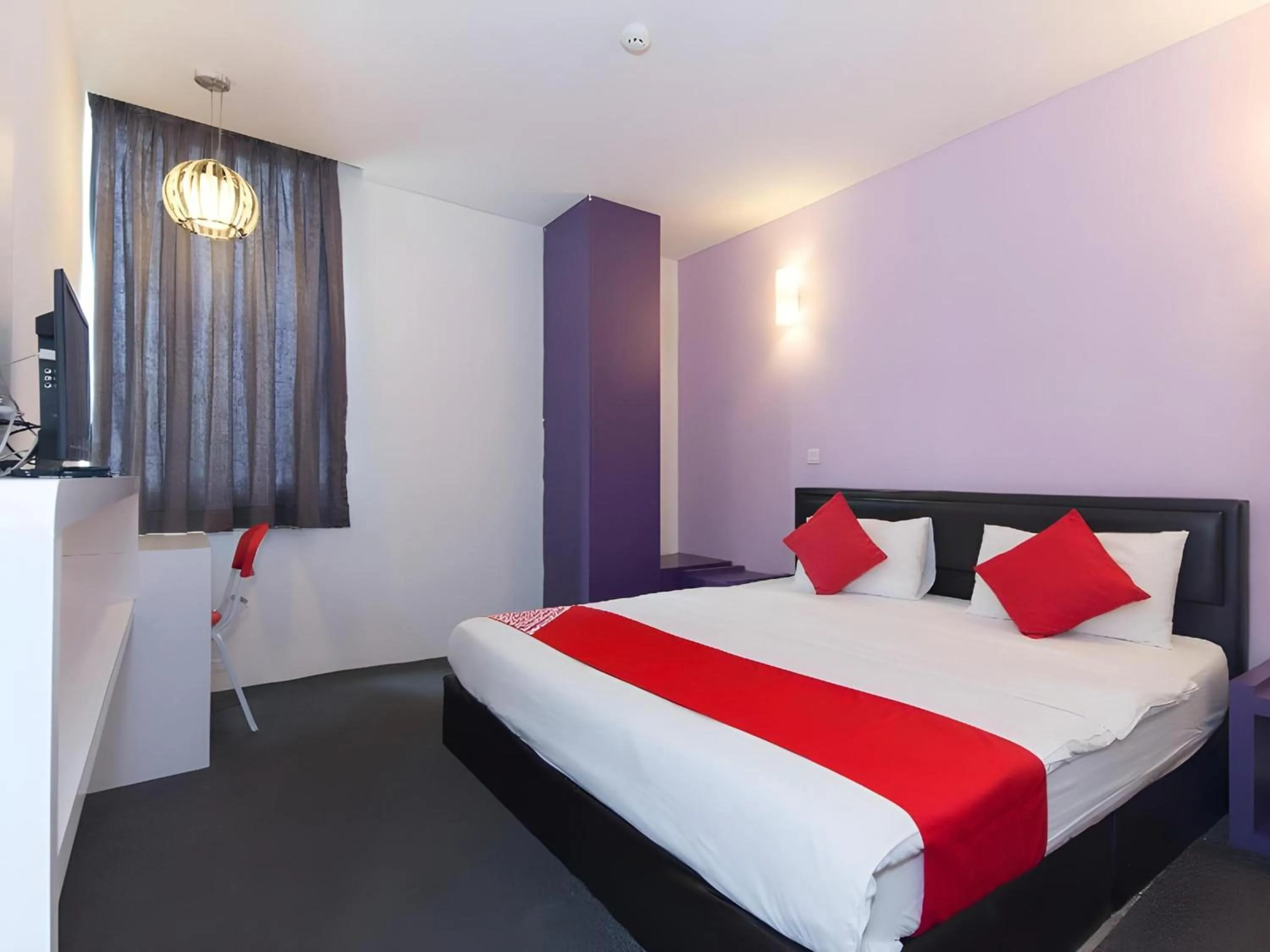 Photo of the whole room, Bed in Hotel O Marvelton Hotel