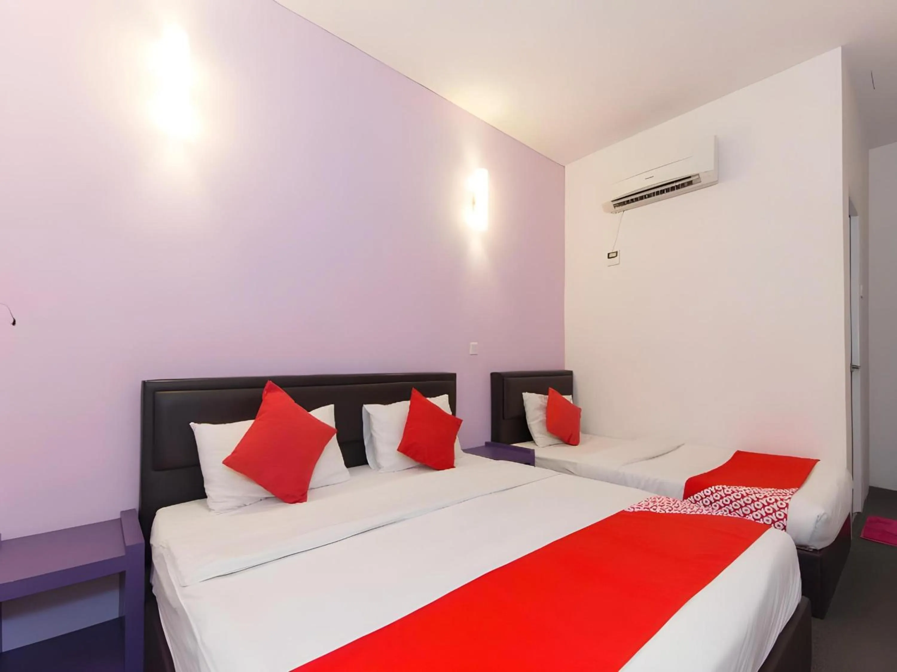 Photo of the whole room, Bed in Hotel O Marvelton Hotel