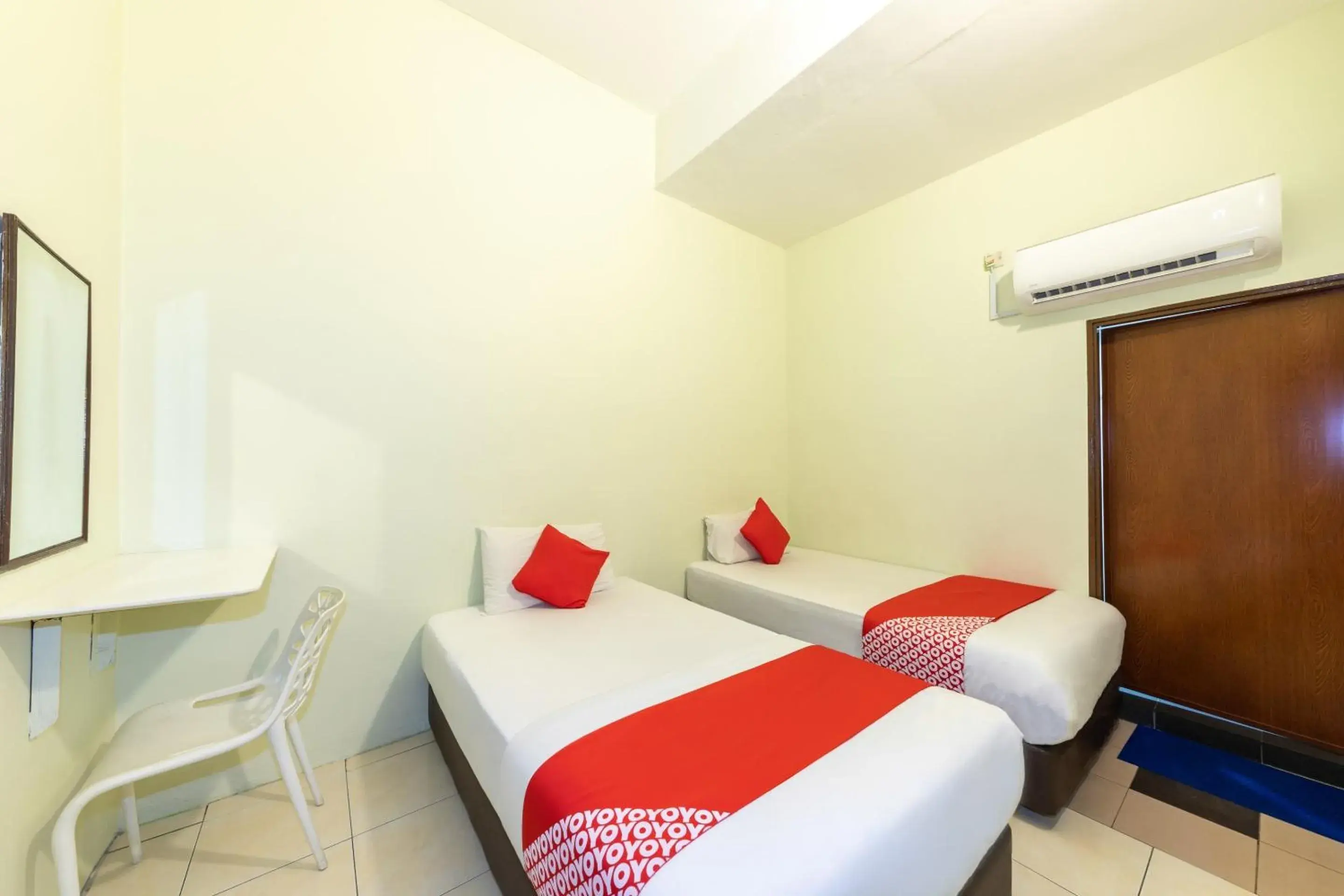 Standard Twin Room in Super OYO 432 My 7days Inn Standard Twin Room in Super OYO 432 My 7days Inn