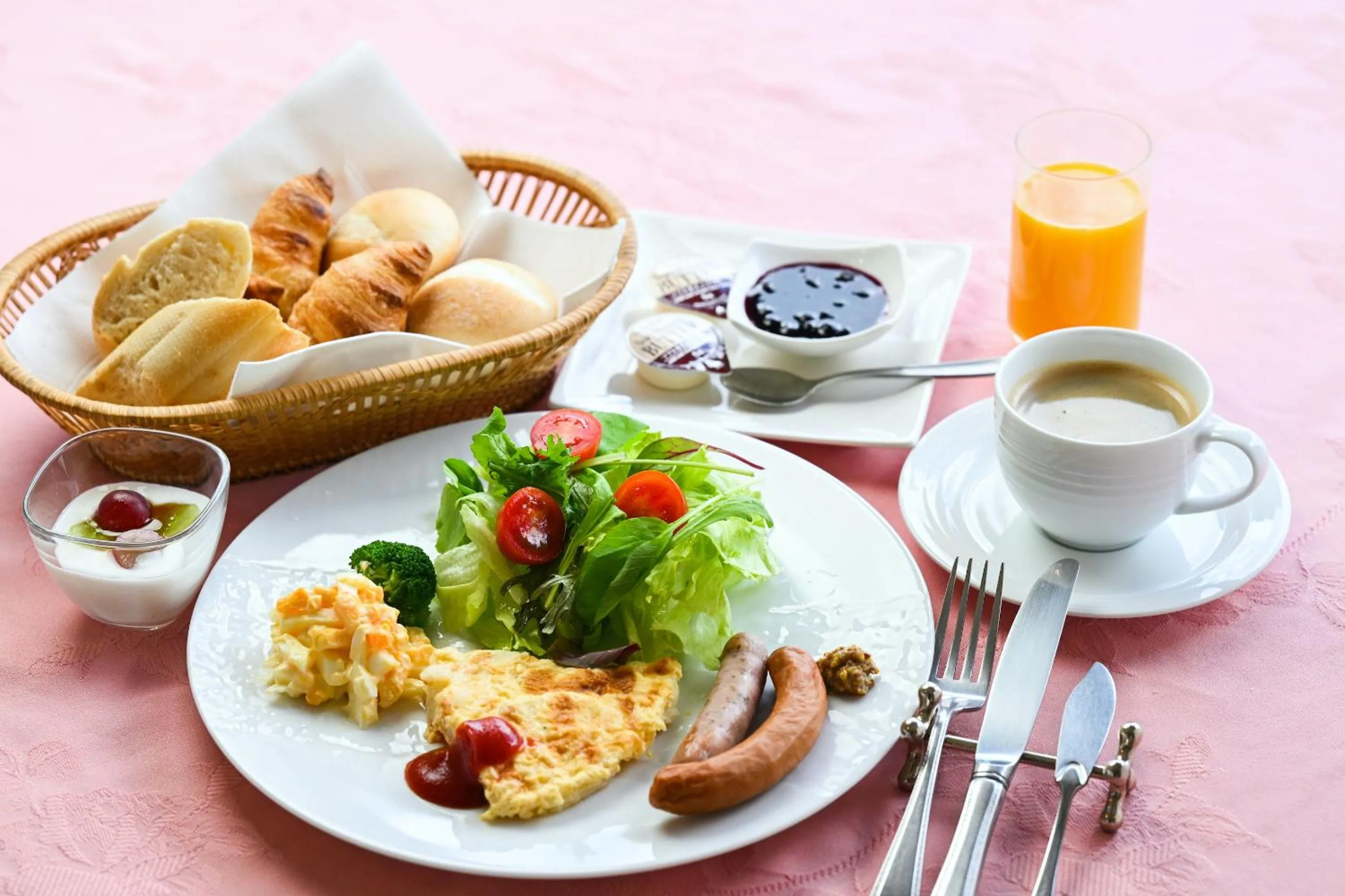 Breakfast in Little Grebe