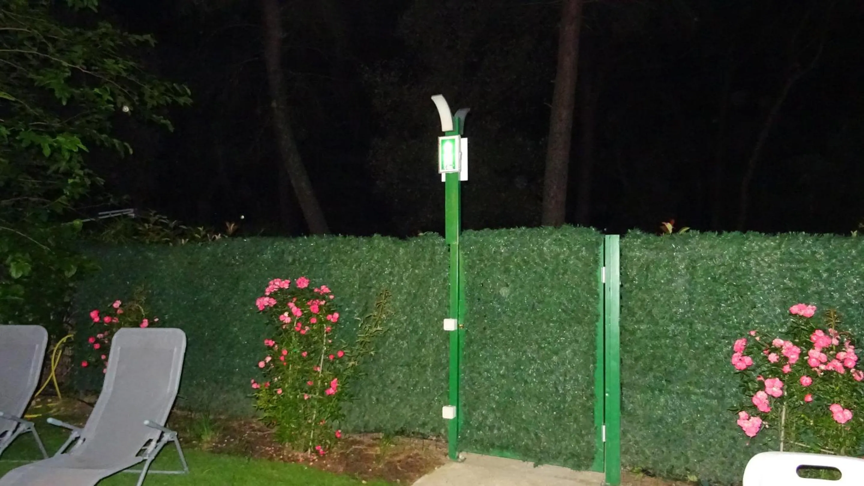 Property building in Les Chambres d'Hotes au Bois Fleuri