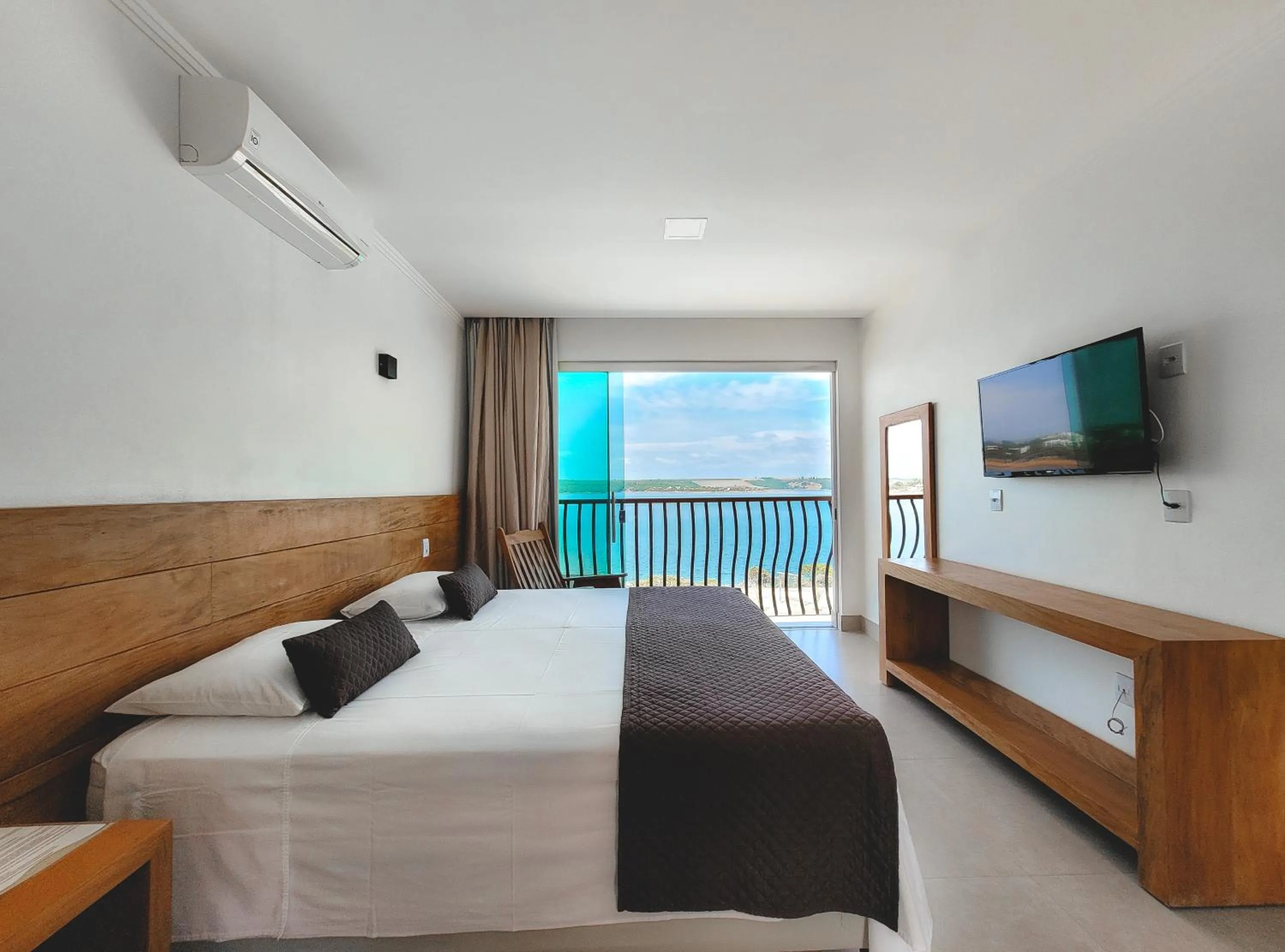 Bed in Riviera Capitólio Hotel