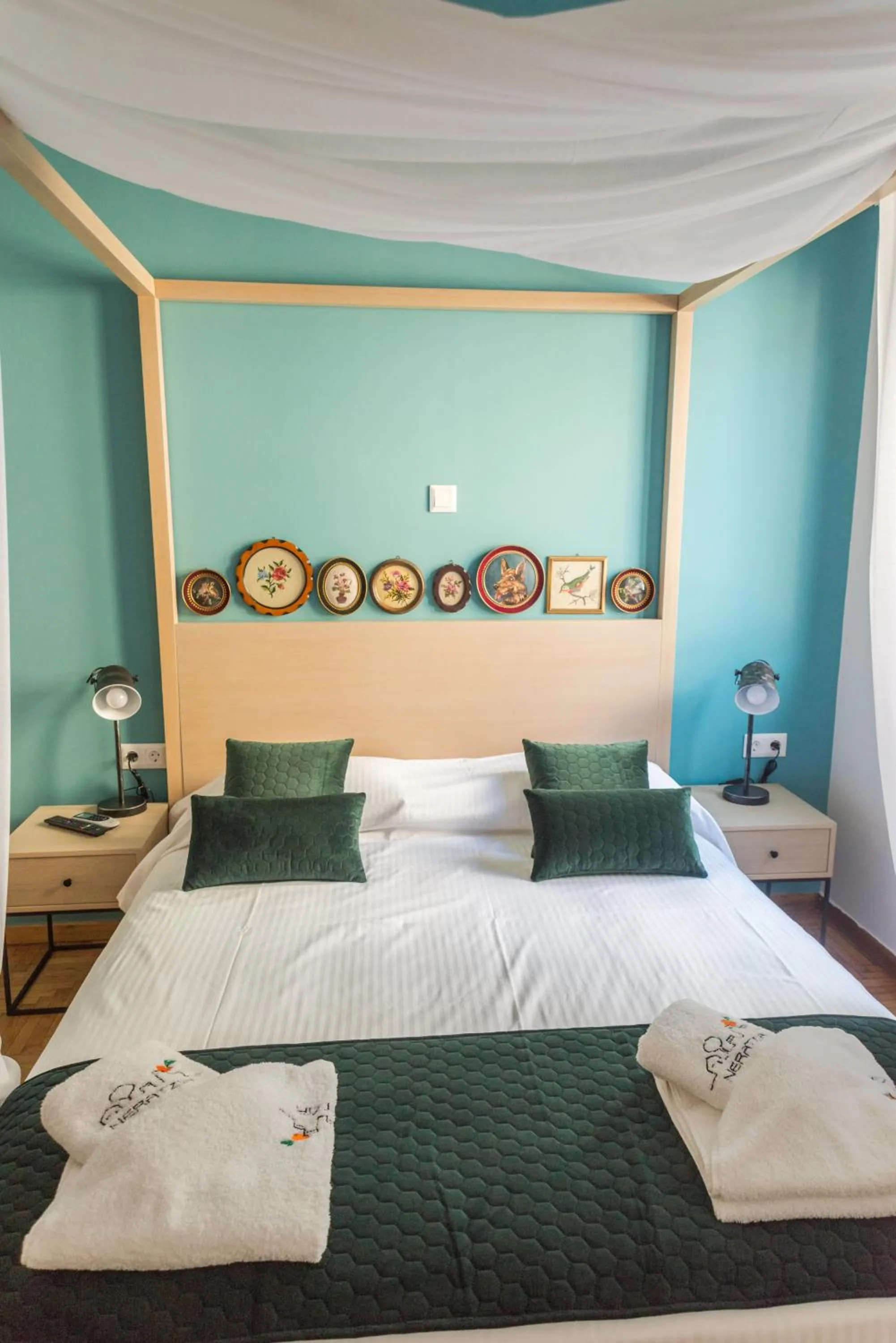 Photo of the whole room, Bed in Neratzia Rooms