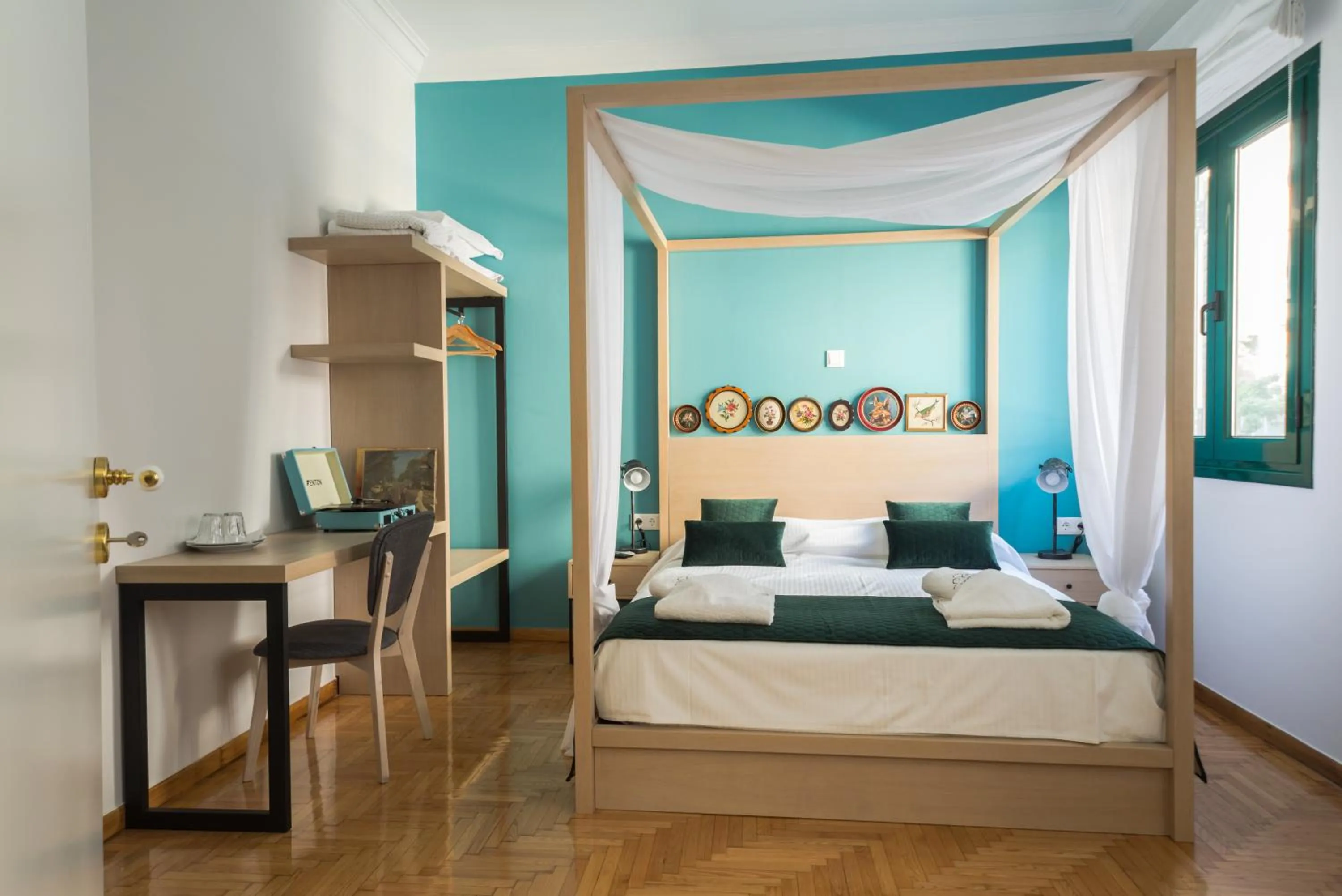 Photo of the whole room, Bed in Neratzia Rooms