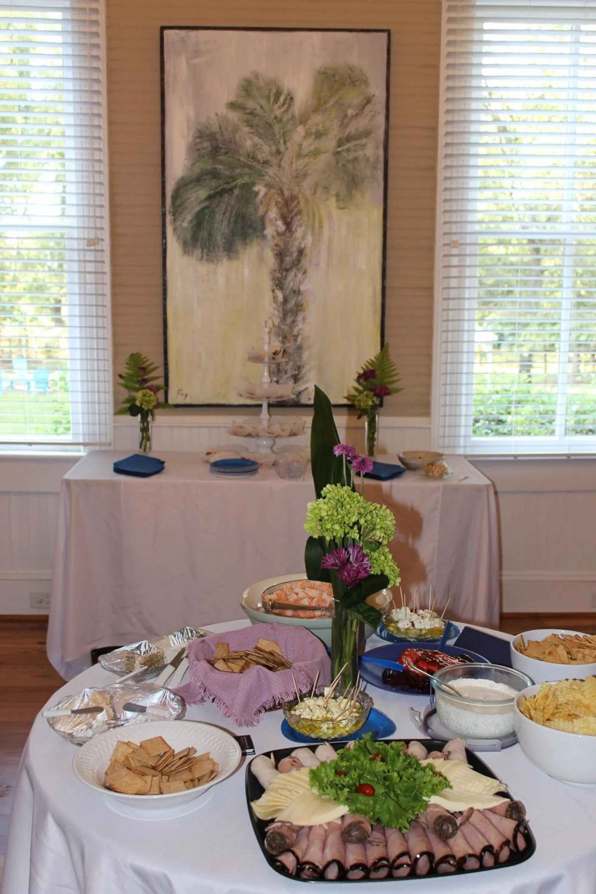 Restaurant/places to eat in Liberty Hall Bed and Breakfast