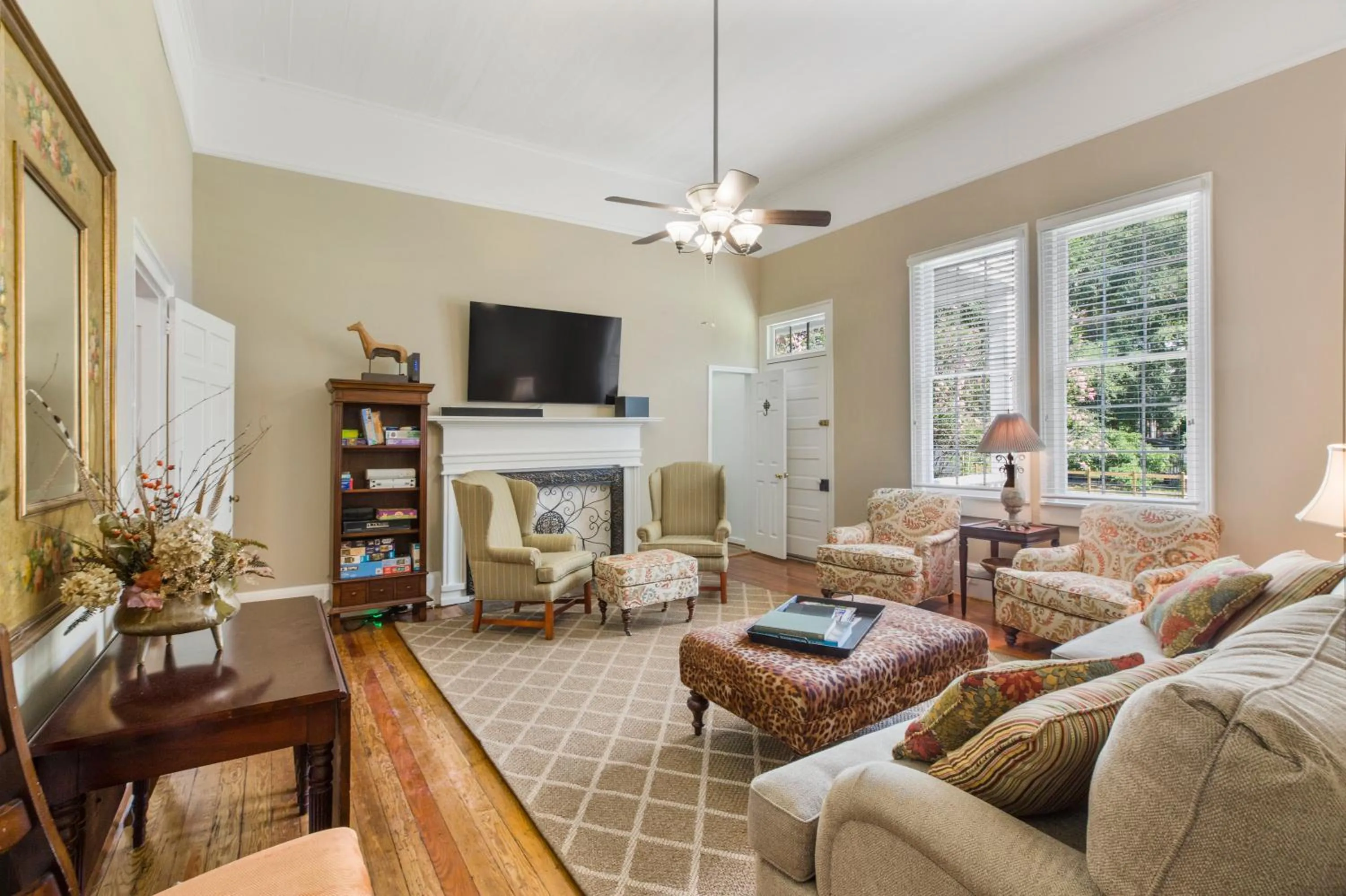 Property building in Liberty Hall Bed and Breakfast