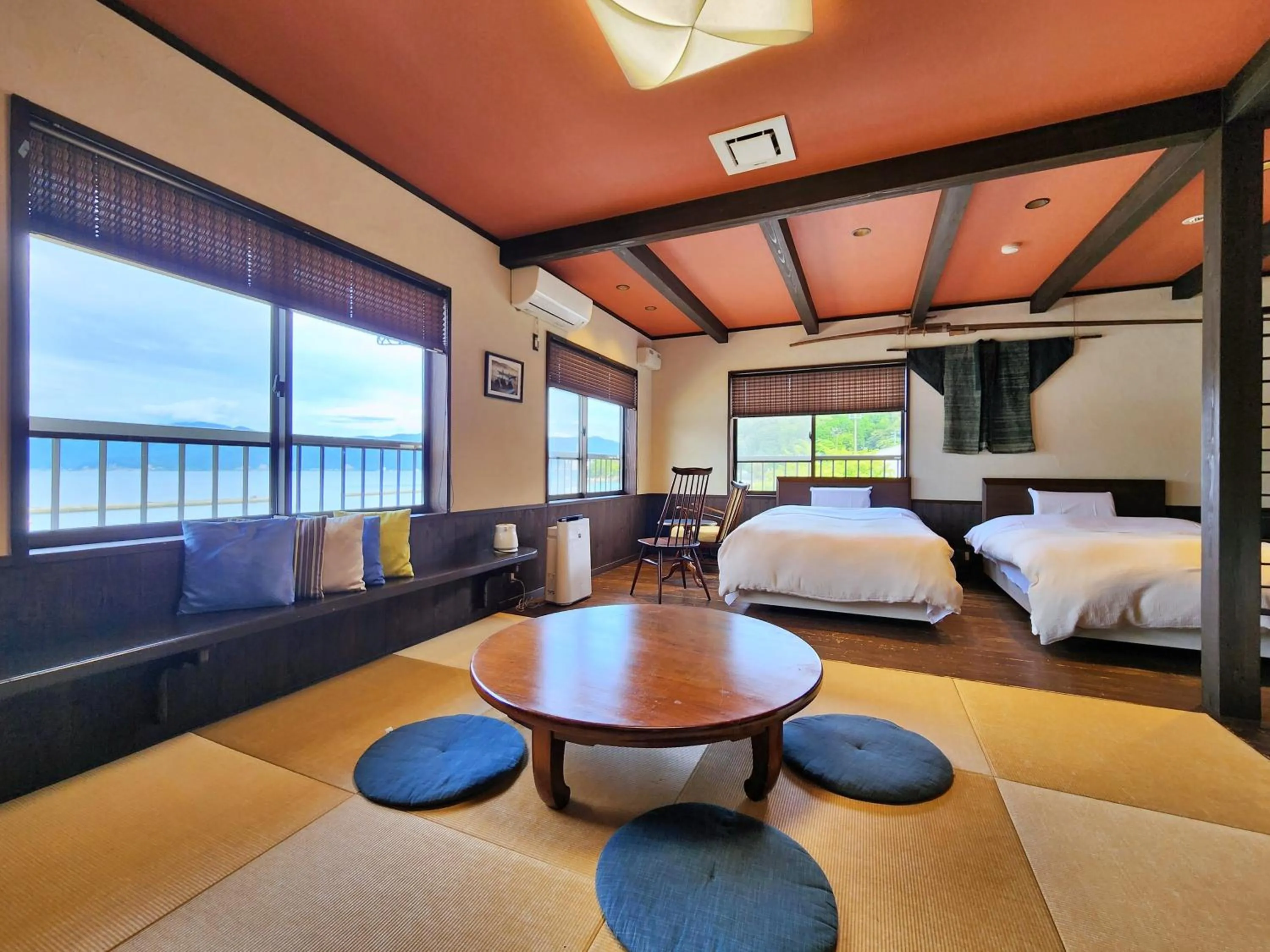 Photo of the whole room, Bed in Tsuruga Sazanami Resort Chobei
