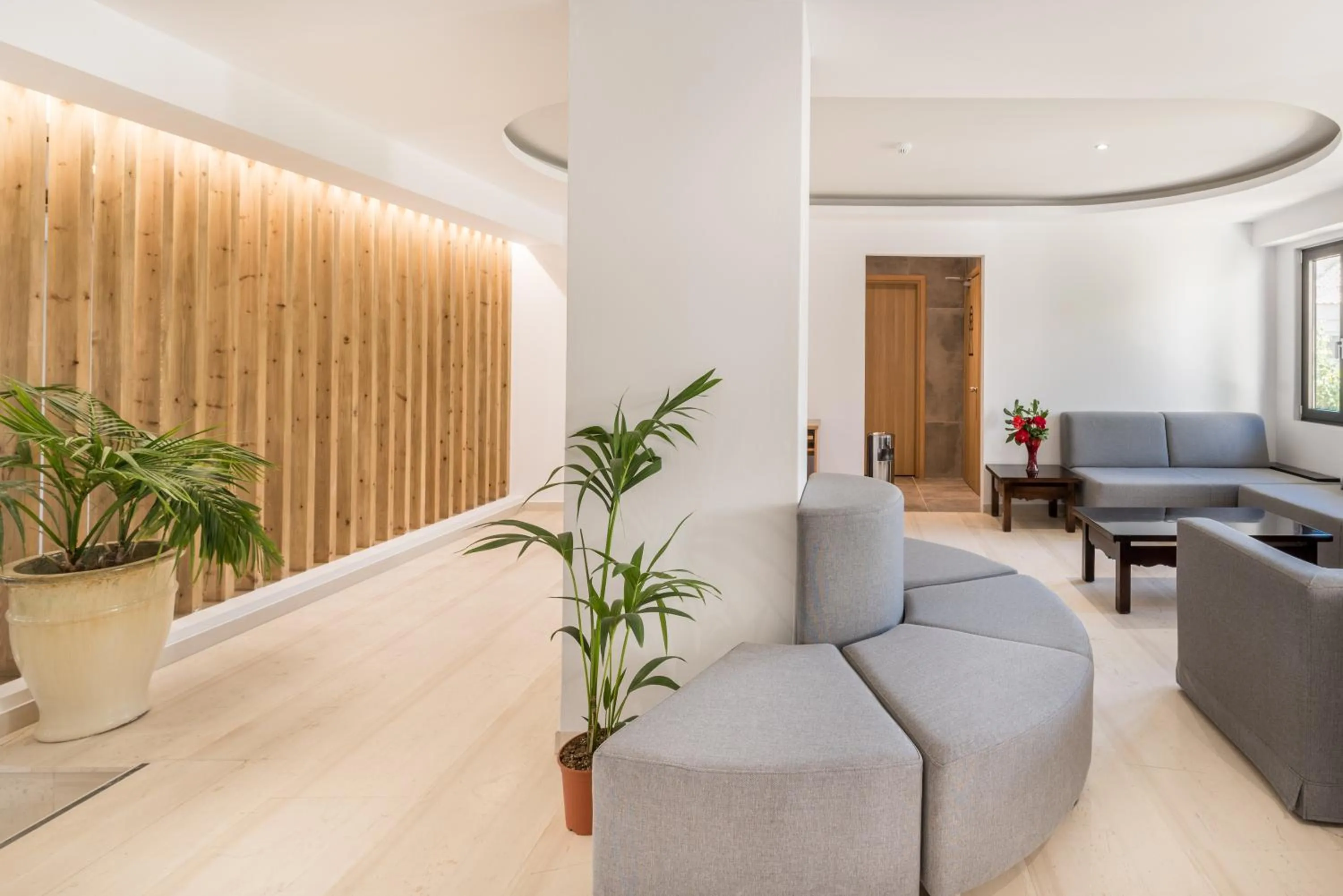 Library in Crystal Beach Hotel