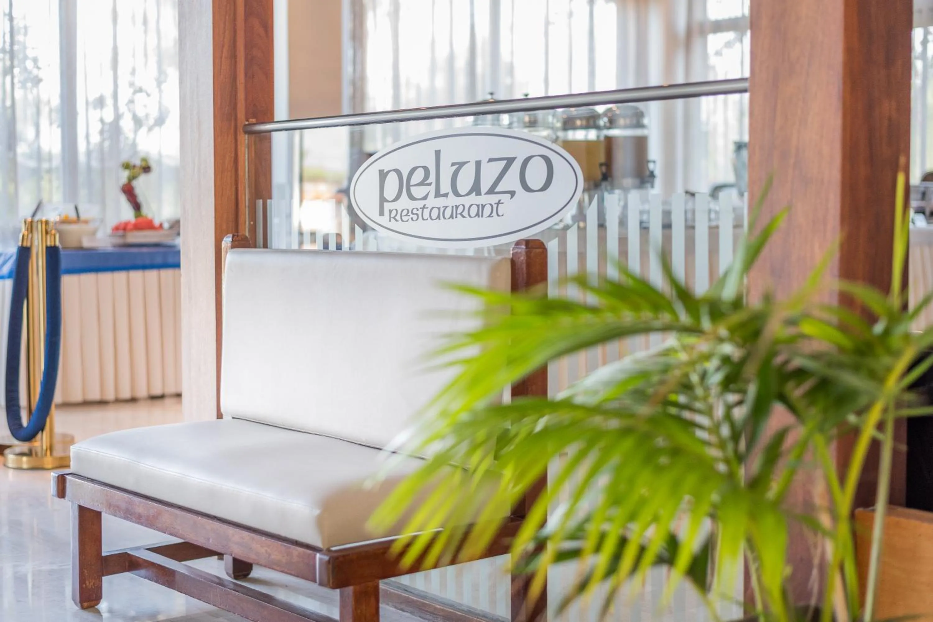 Restaurant/places to eat in Crystal Beach Hotel