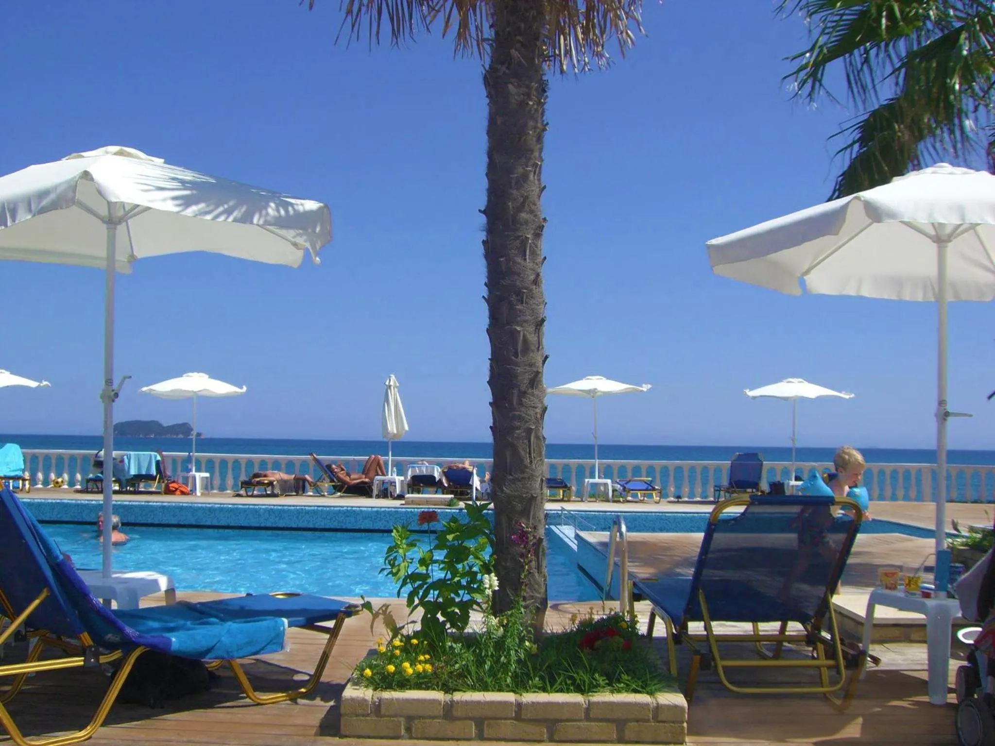 Day in Crystal Beach Hotel