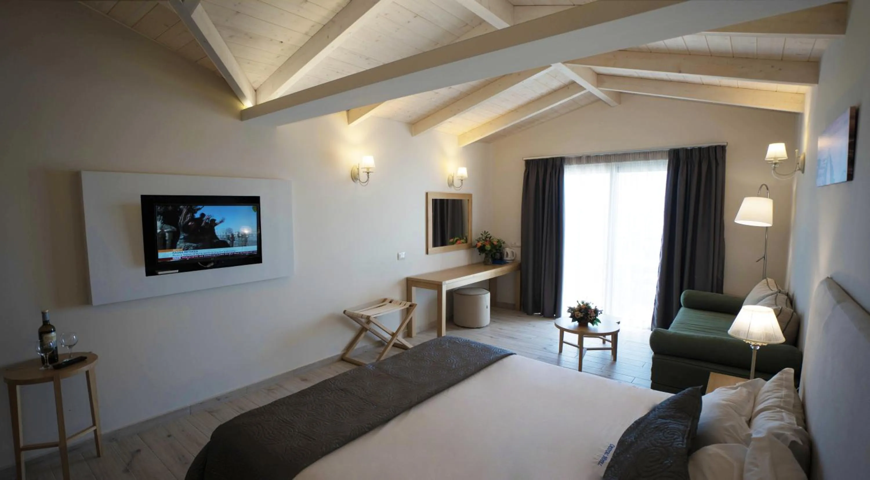 Photo of the whole room, Bed in Crystal Beach Hotel