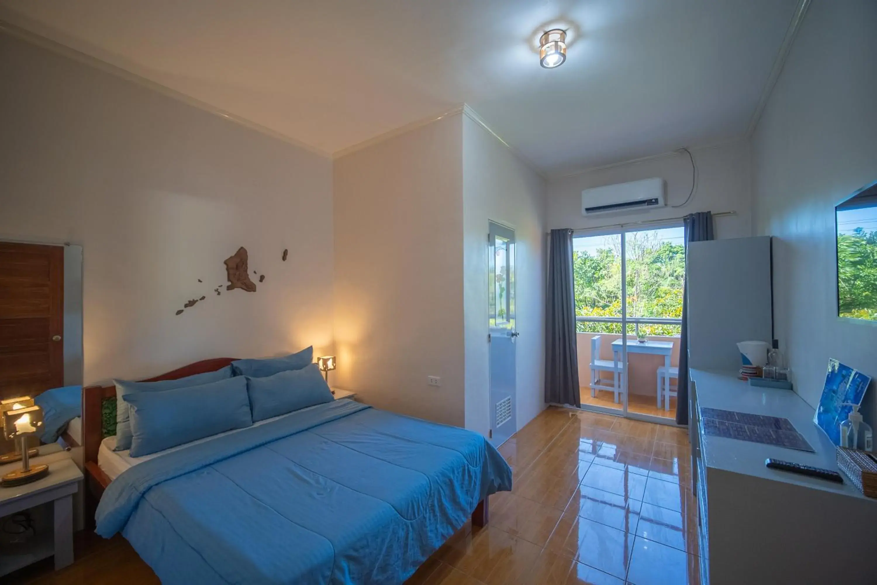 Double Room with Balcony in SMAK's Hotel Double Room with Balcony in SMAK's Hotel