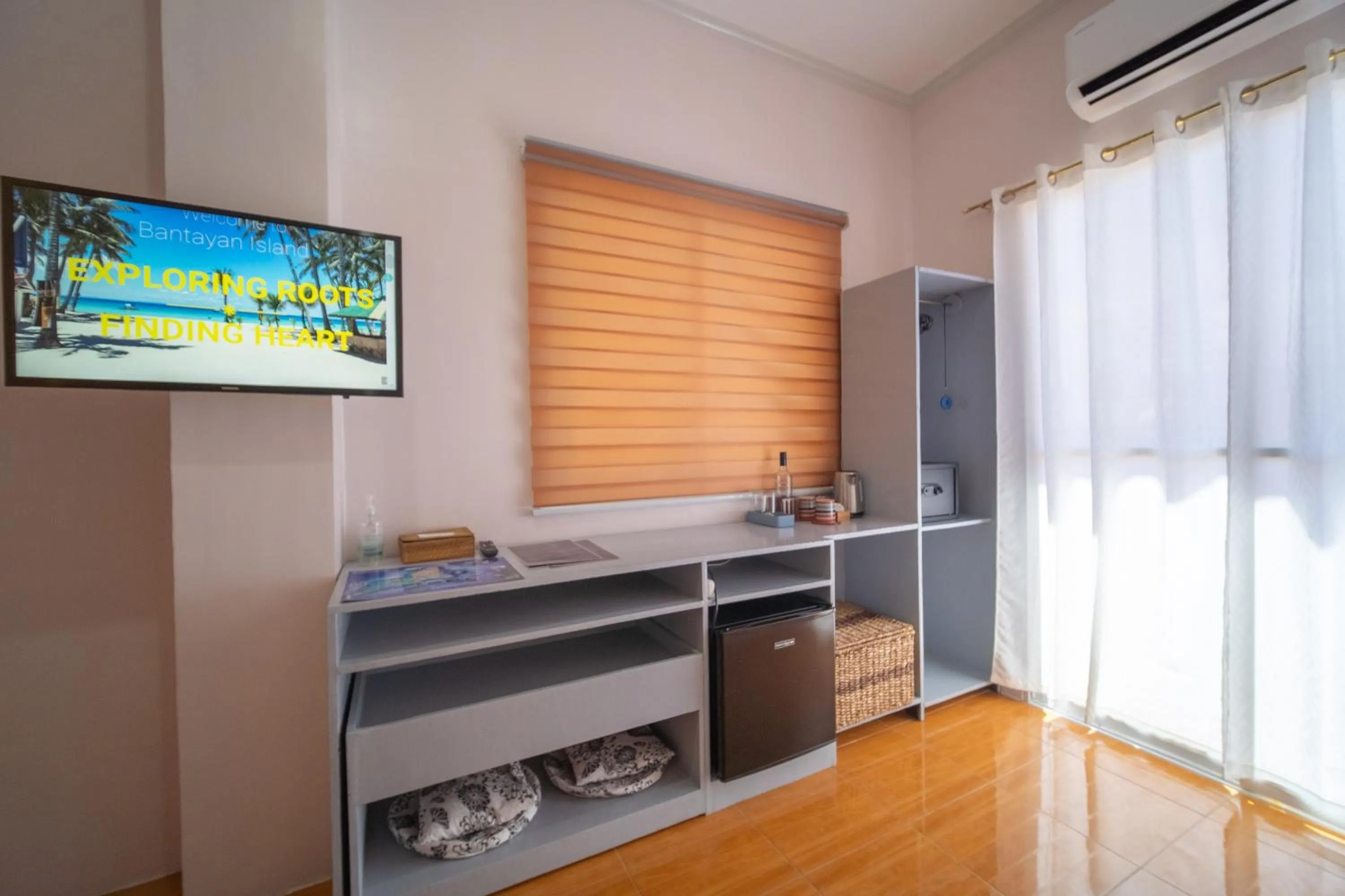 TV and multimedia in SMAK's Hotel