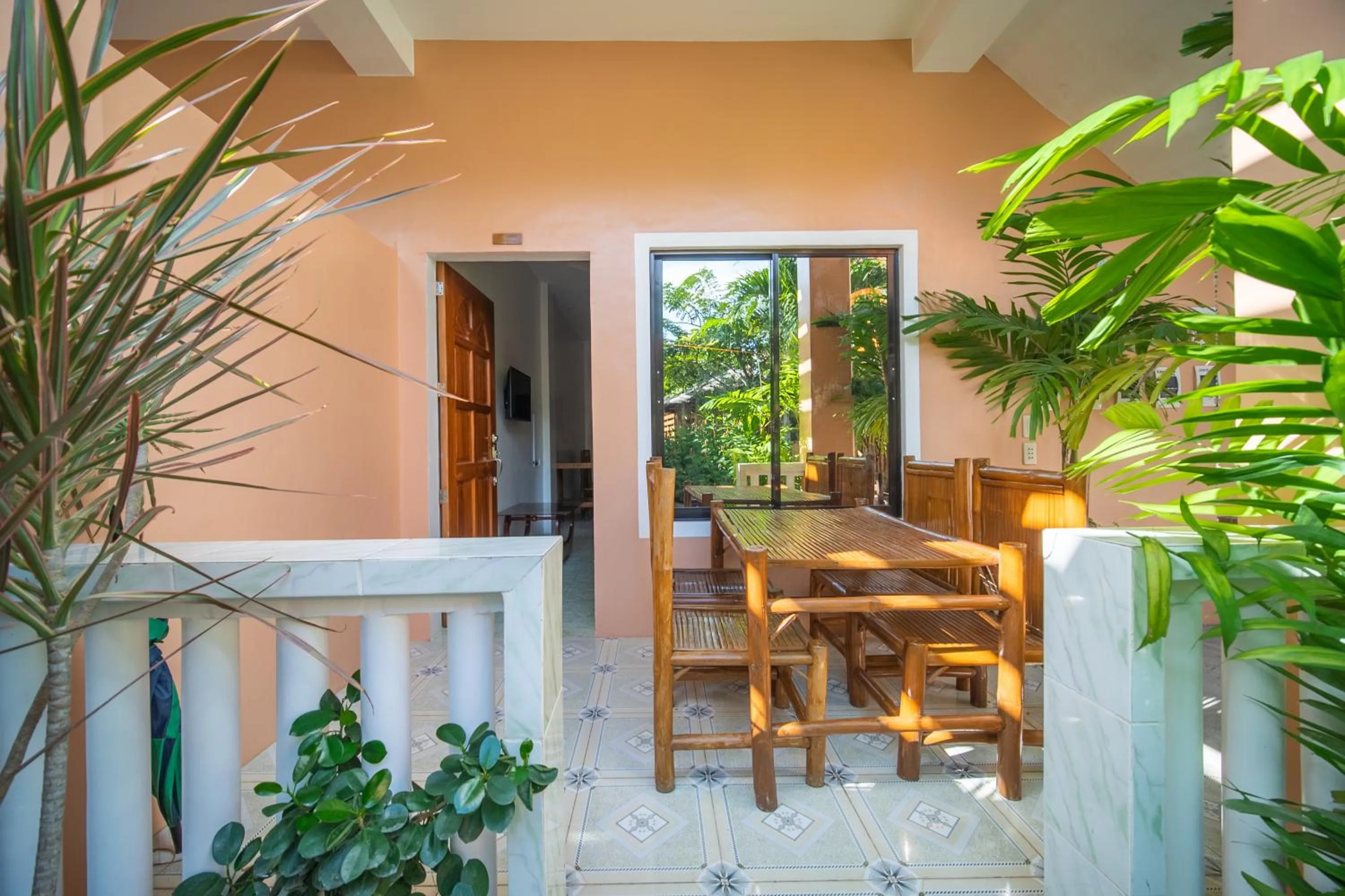 Patio in SMAK's Hotel