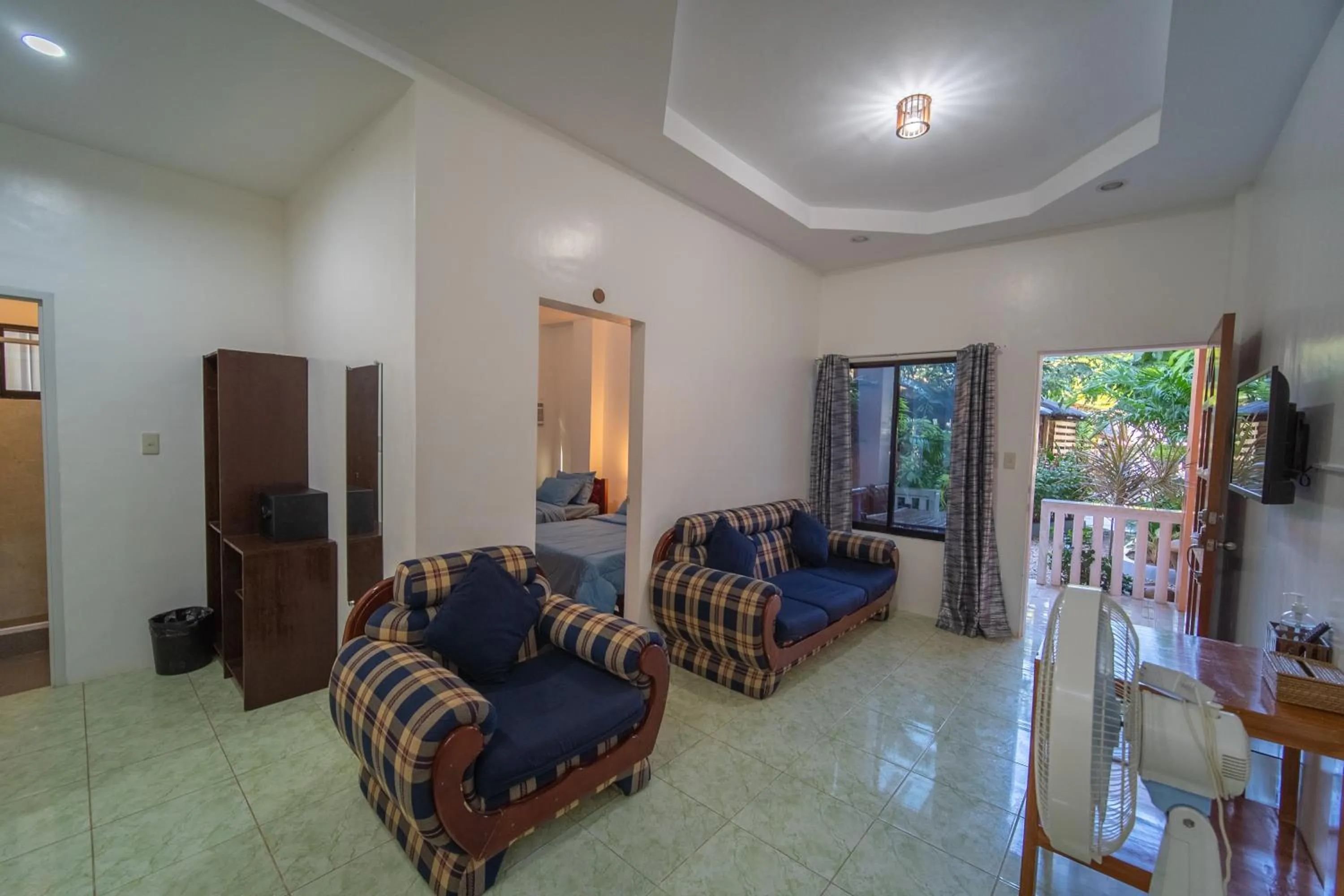 TV and multimedia in SMAK's Hotel