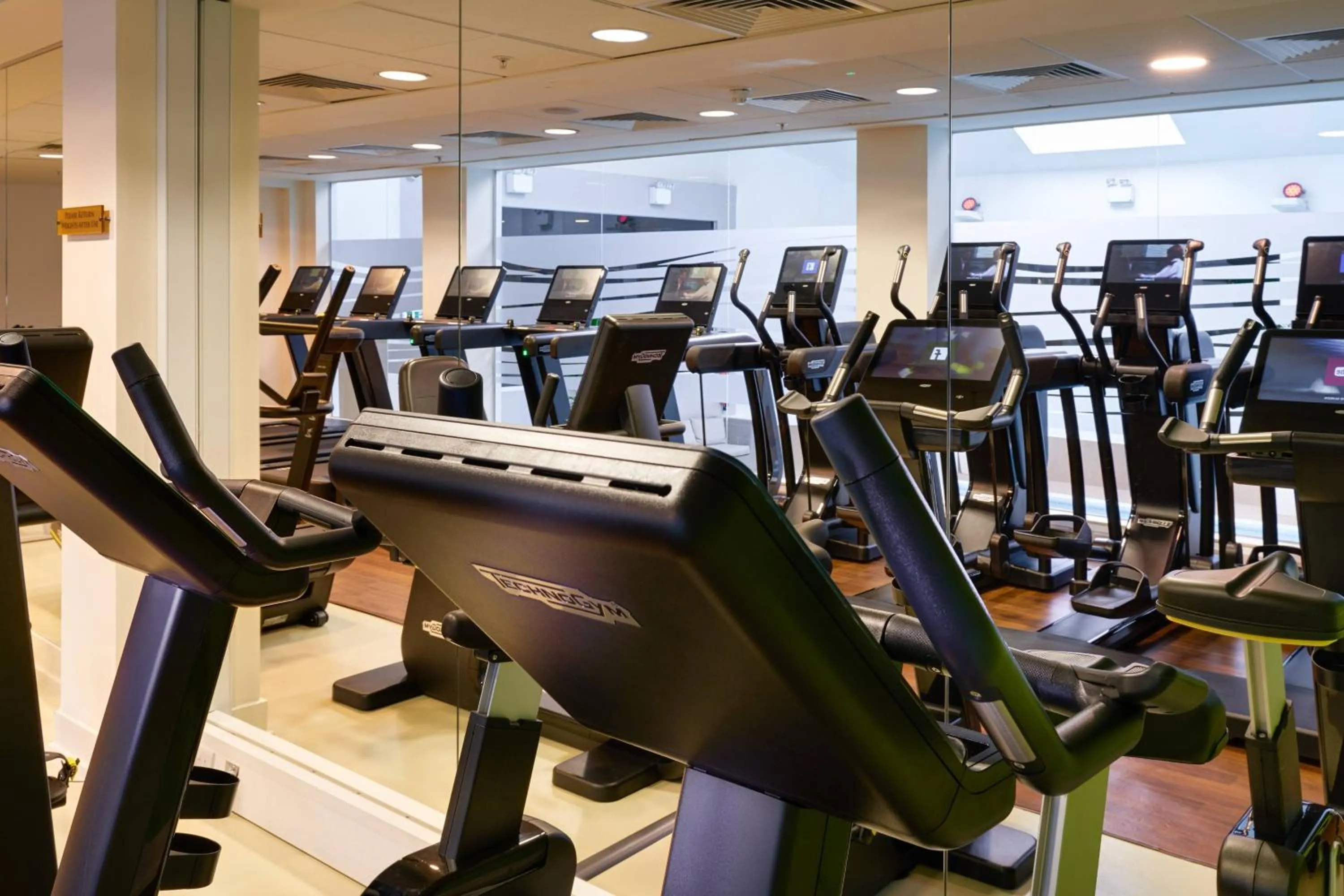 Fitness centre/facilities in The Shelbourne, Autograph Collection
